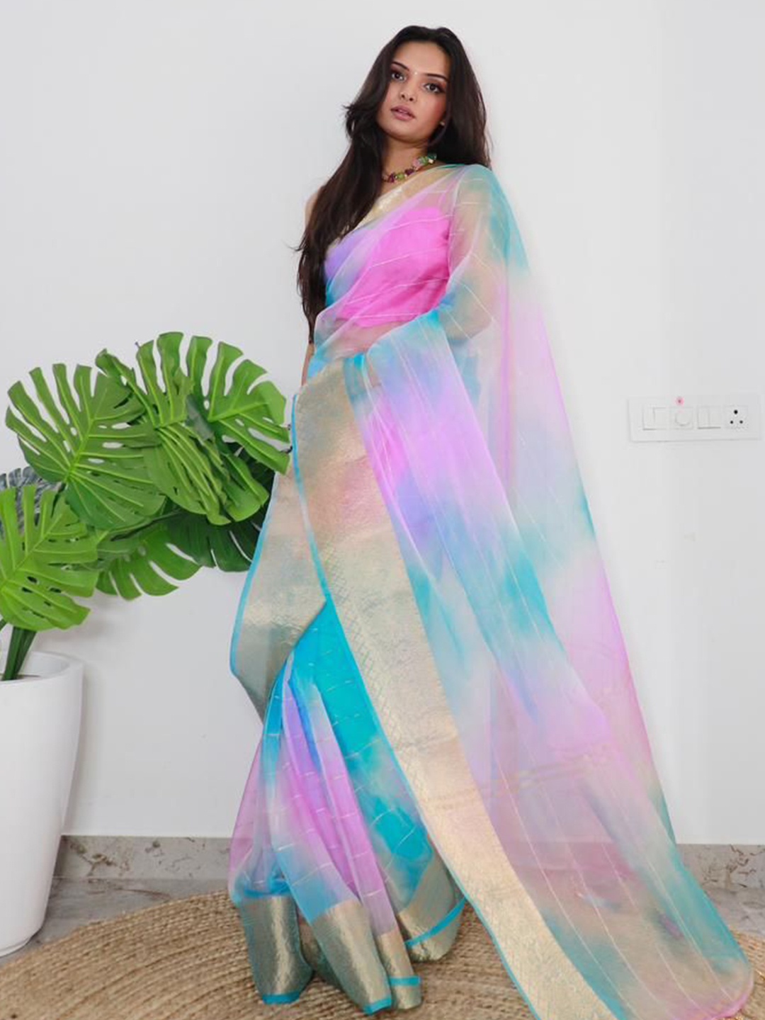 

Rangtulika Ethnics Ombre Zari Organza Saree, Blue
