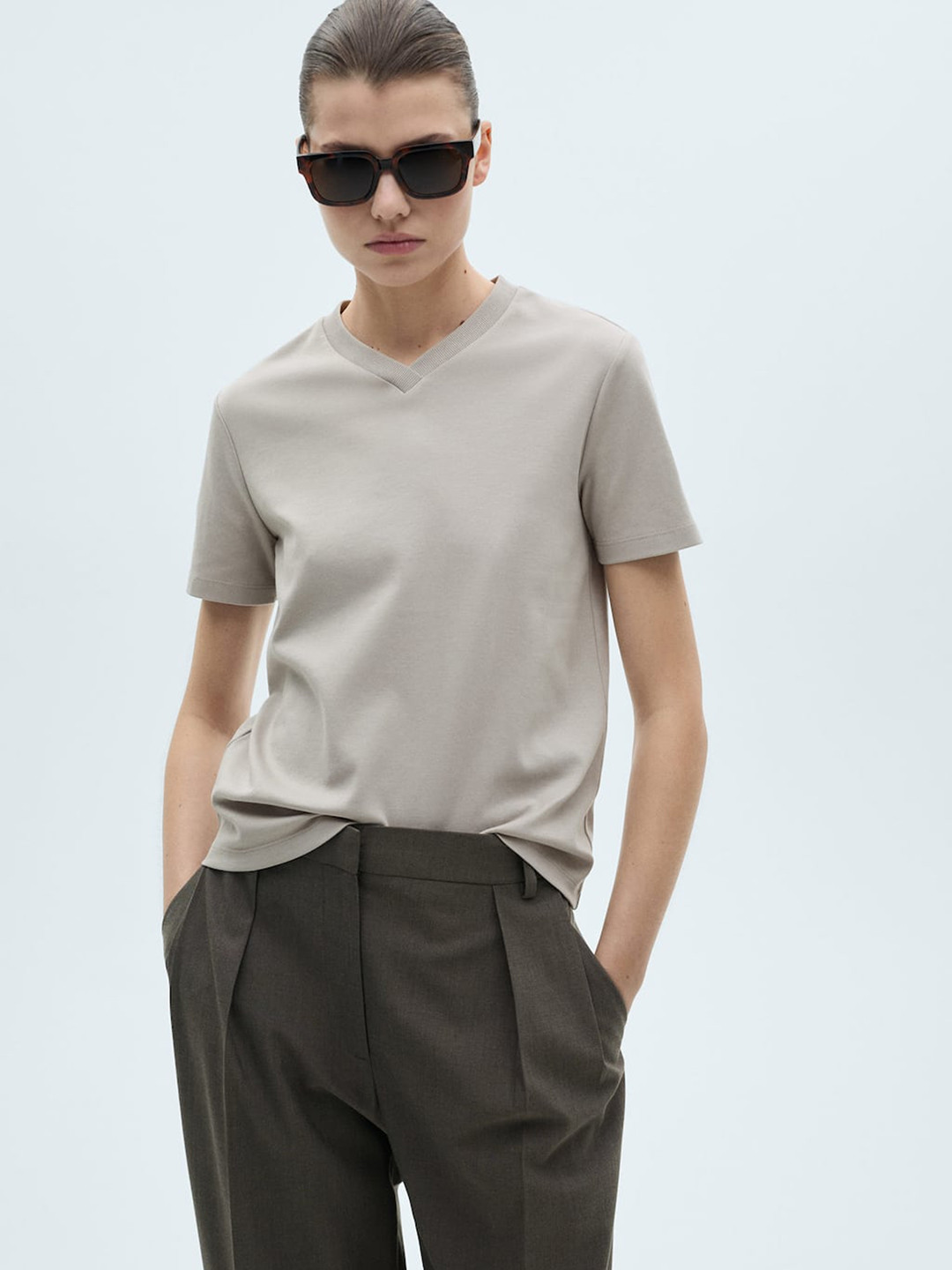 

MANGO Women V-Neck Pure Cotton T-shirt, Taupe