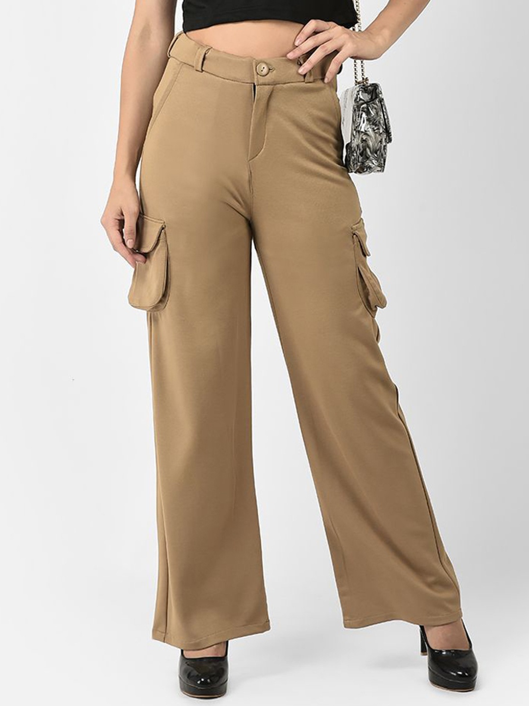 

Chemistry Women Relaxed Loose Fit High-Rise Trousers, Beige