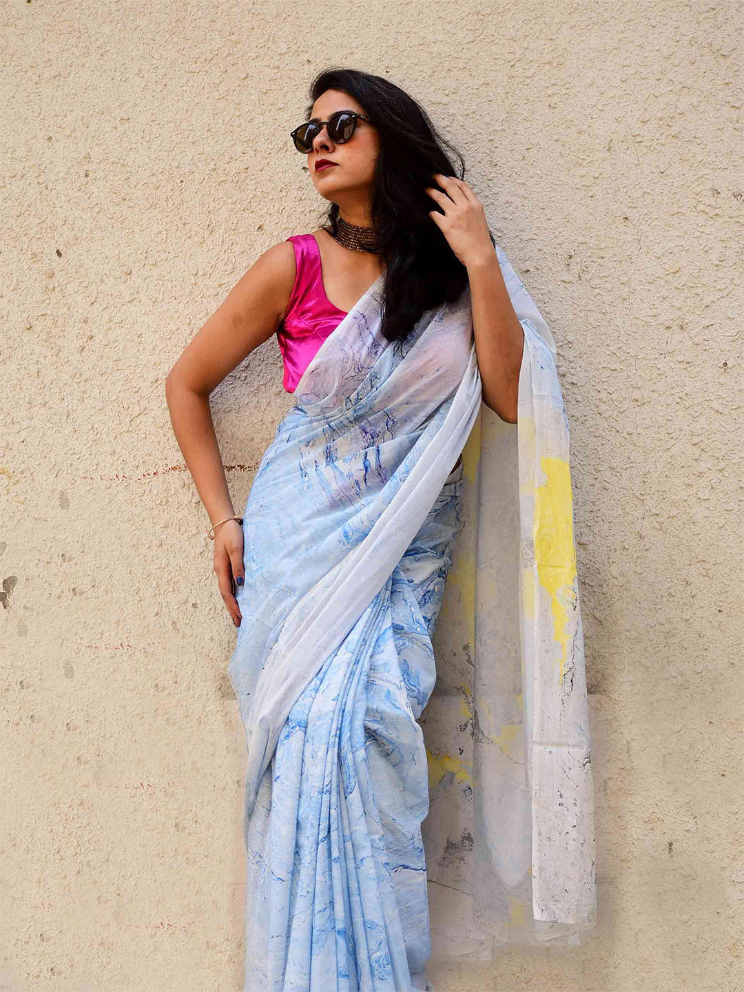 

Sundarii Rimjhim Hand Marble Printed Cotton Saree, Blue