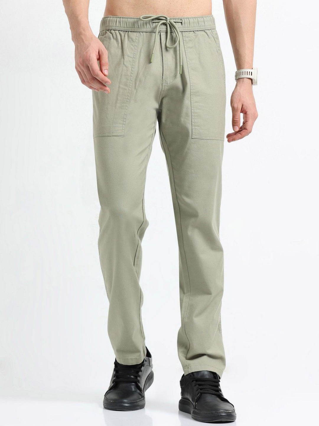 

THE BEETEL HOUSE Men Relaxed Corn Airport Joggers Trousers, Green