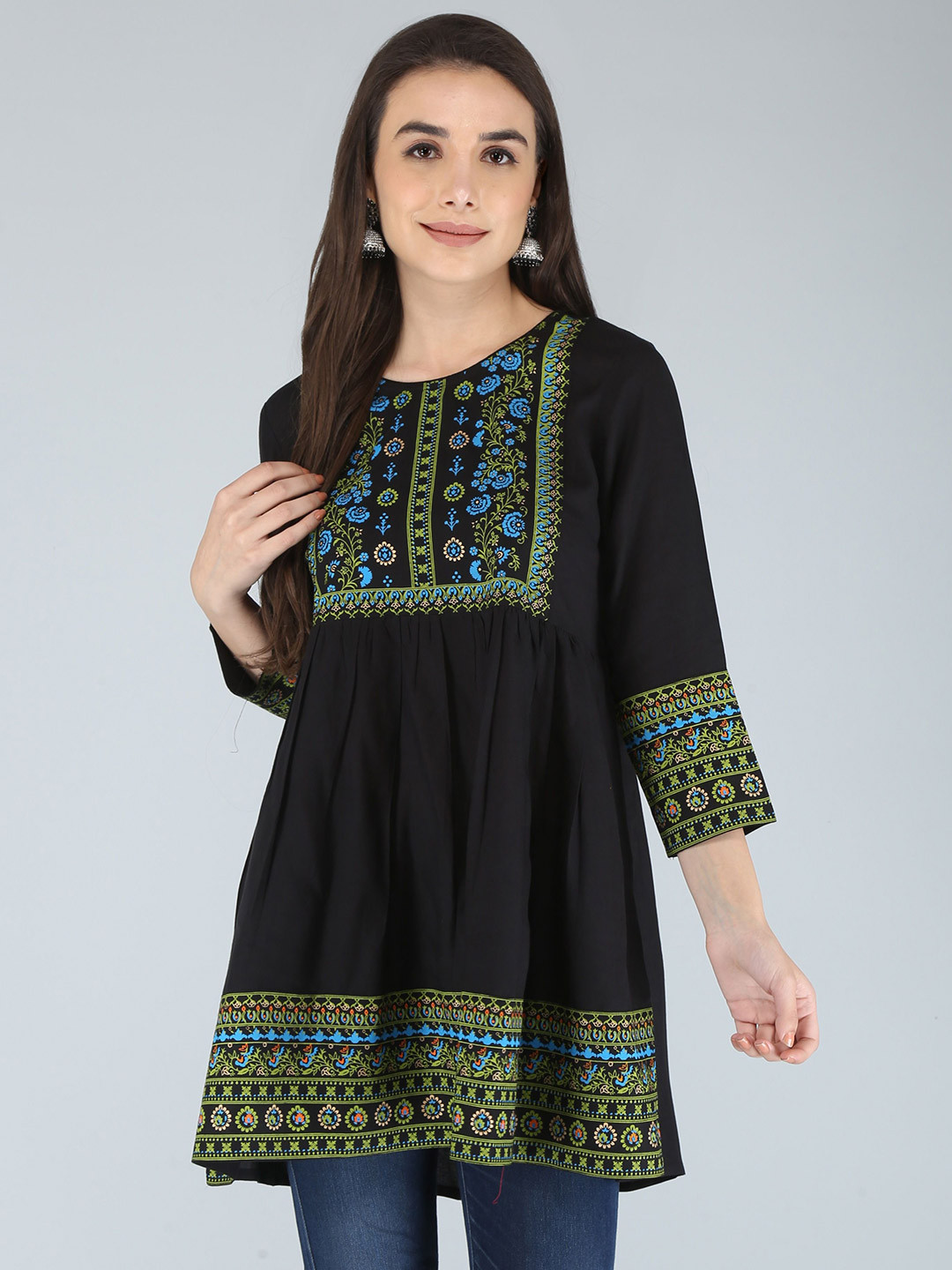 

AJ ART Floral Printed Kurti, Black