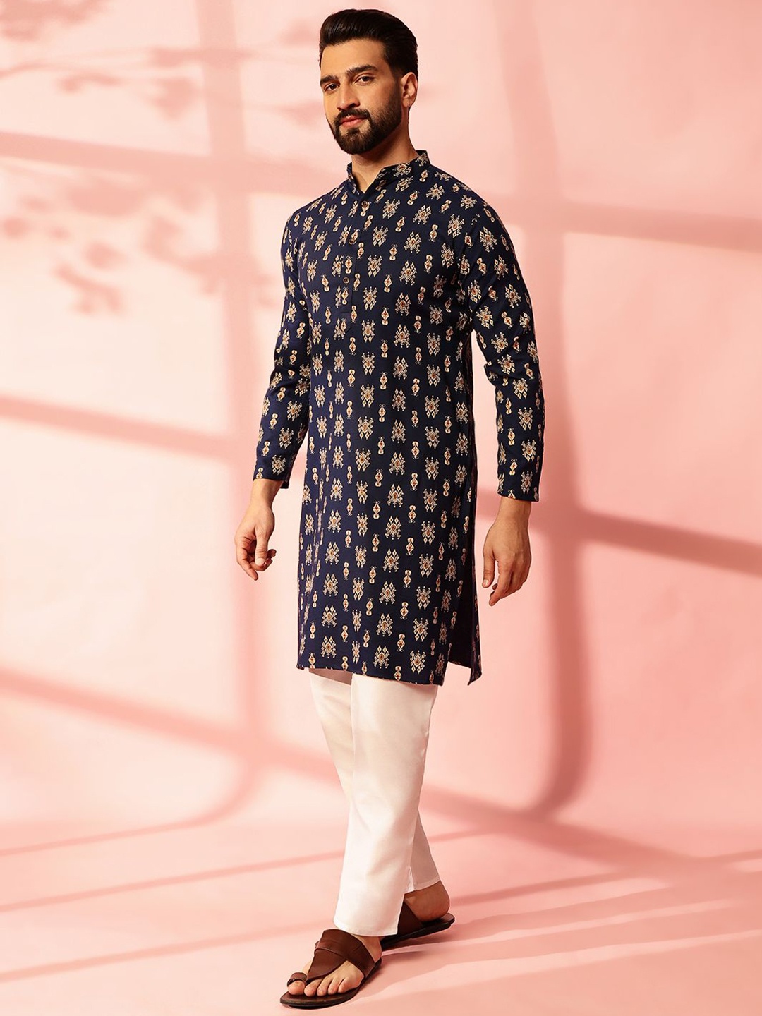 

Anouk Ethnic Motifs Printed Band Collar Ikat Technique Cotton Linen Straight Kurta, Navy blue