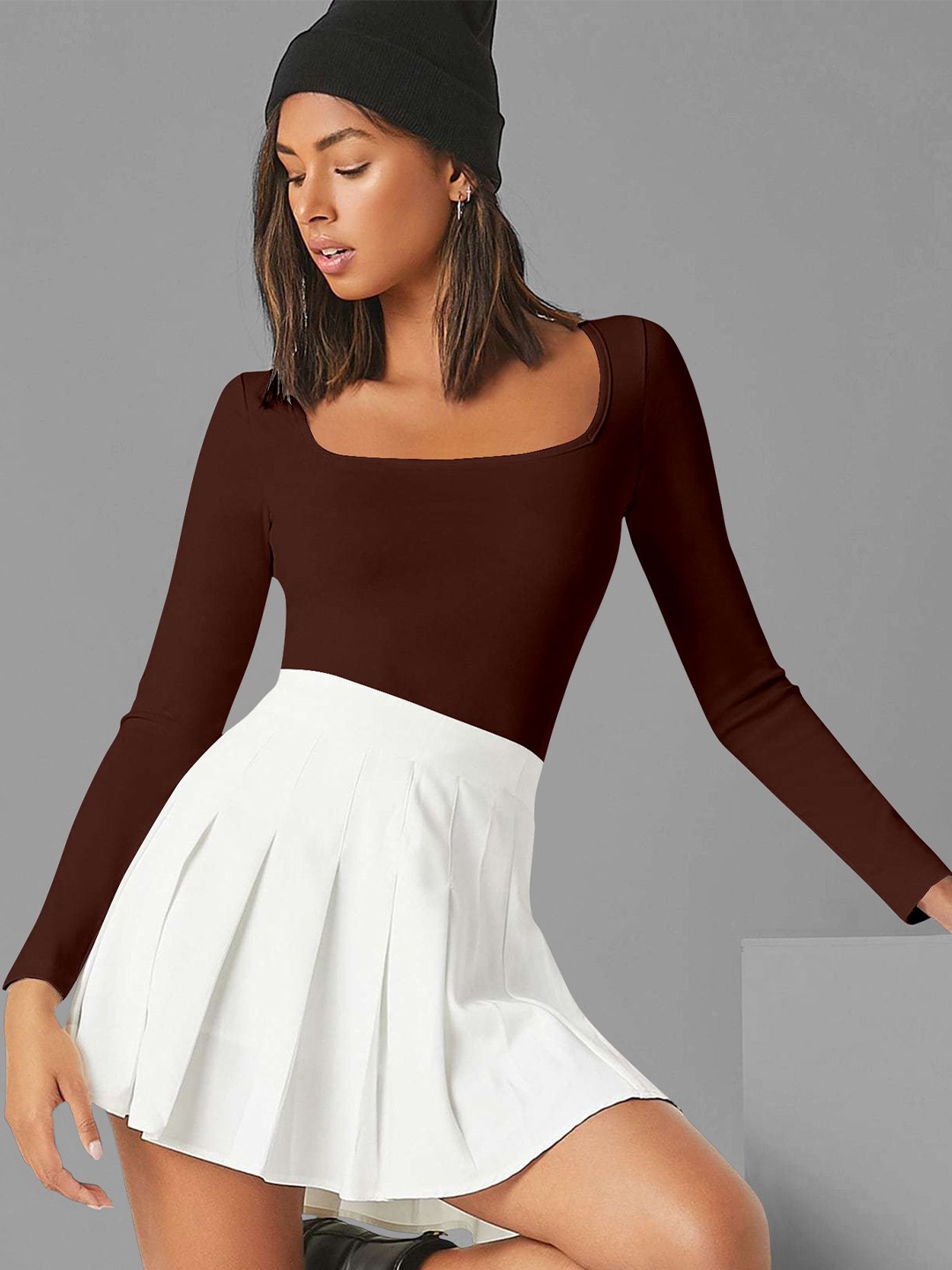 

Dream Beauty Fashion Women Square Neck Fitted Crop Top, Brown