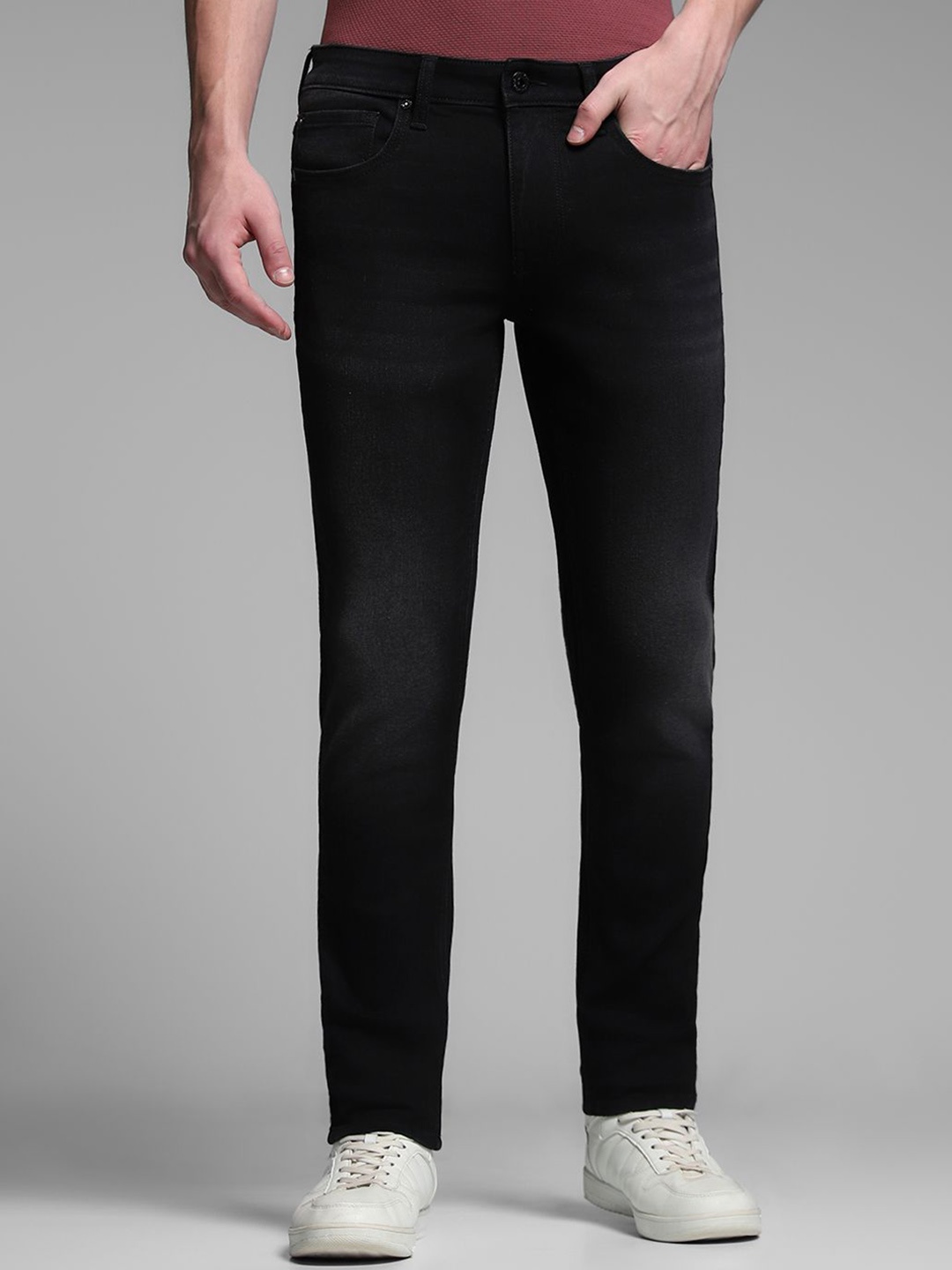 

Jack & Jones Men Slim Fit Low-Rise Light Fade Stretchable Jeans, Black