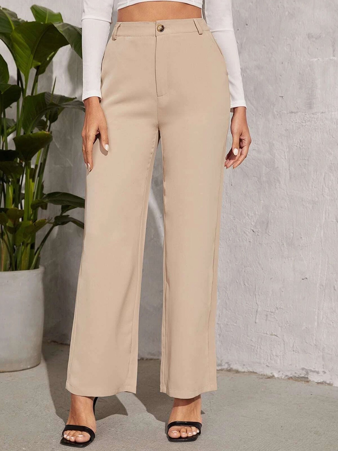 

Chemistry Women Relaxed Straight Leg Straight Fit High-Rise Trousers, Beige