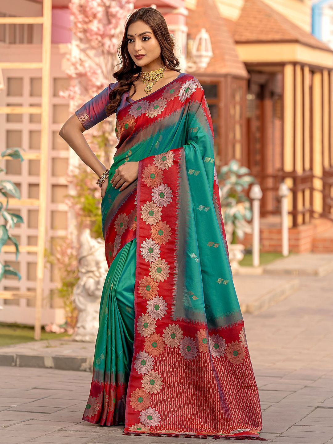 

Panzora Woven Design Zari Silk Blend Saree, Teal