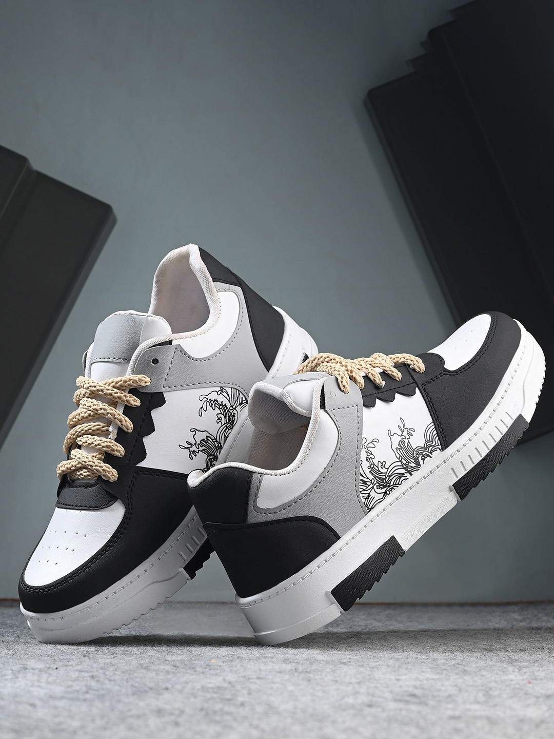 

Shoe Island Men Printed Sneakers, Black