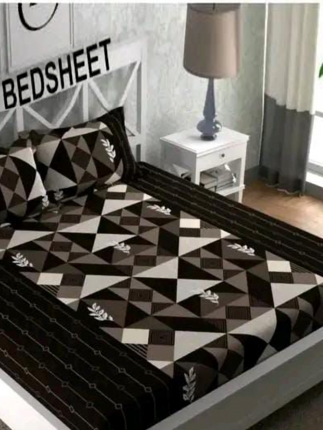 

DECENT HOME Brown & White Geometric 220 TC Queen Bedsheet with 2 Pillow Covers