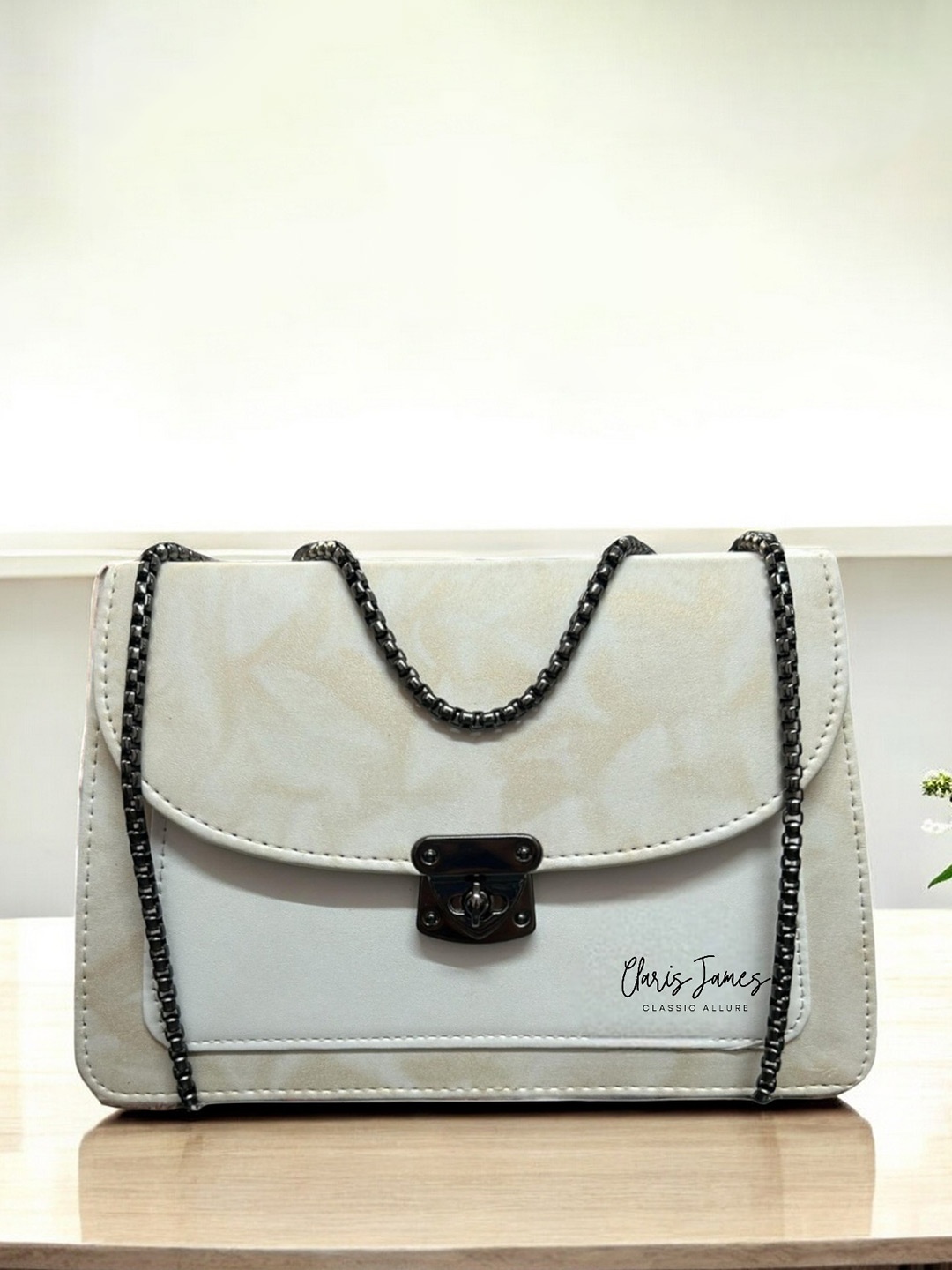 

CLARIS JAMES PU Sling Bag, White