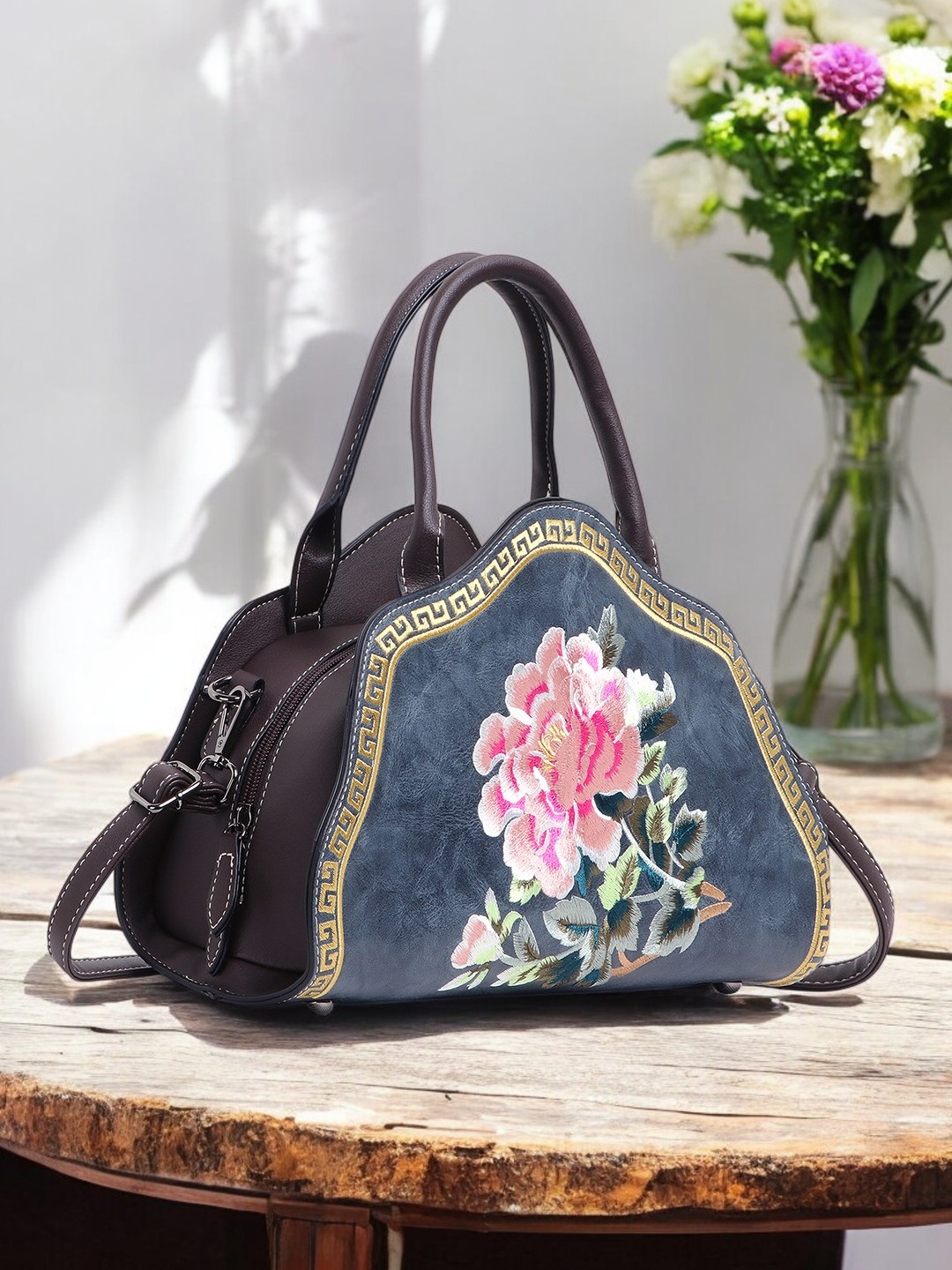 

Exotic Sling Bag, Blue