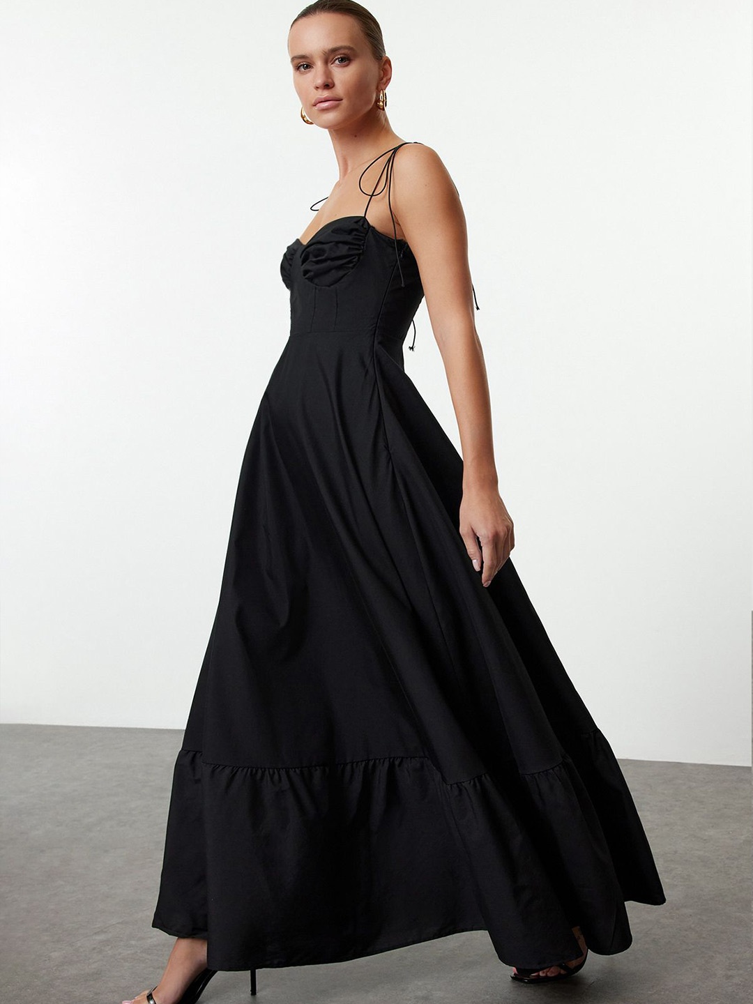 

Trendyol Maxi Dress, Na