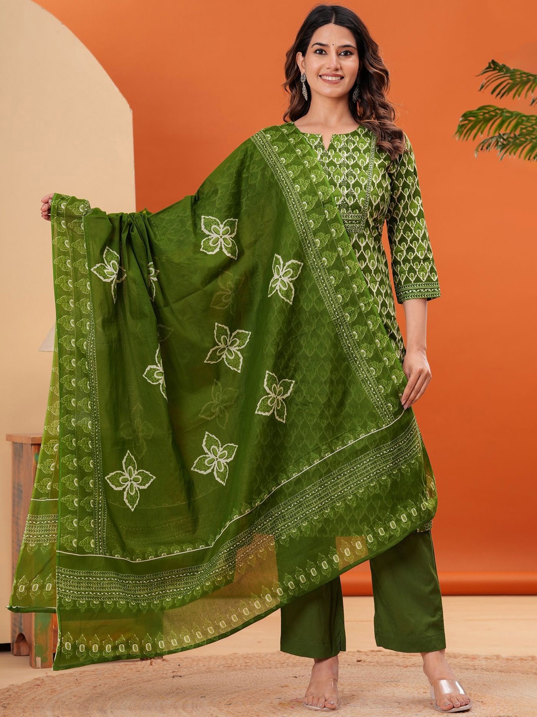

EtnicaWear Women Floral Yoke Design Regular Thread Work Pure Cotton Kurta with Trousers & With Dupatta, Green