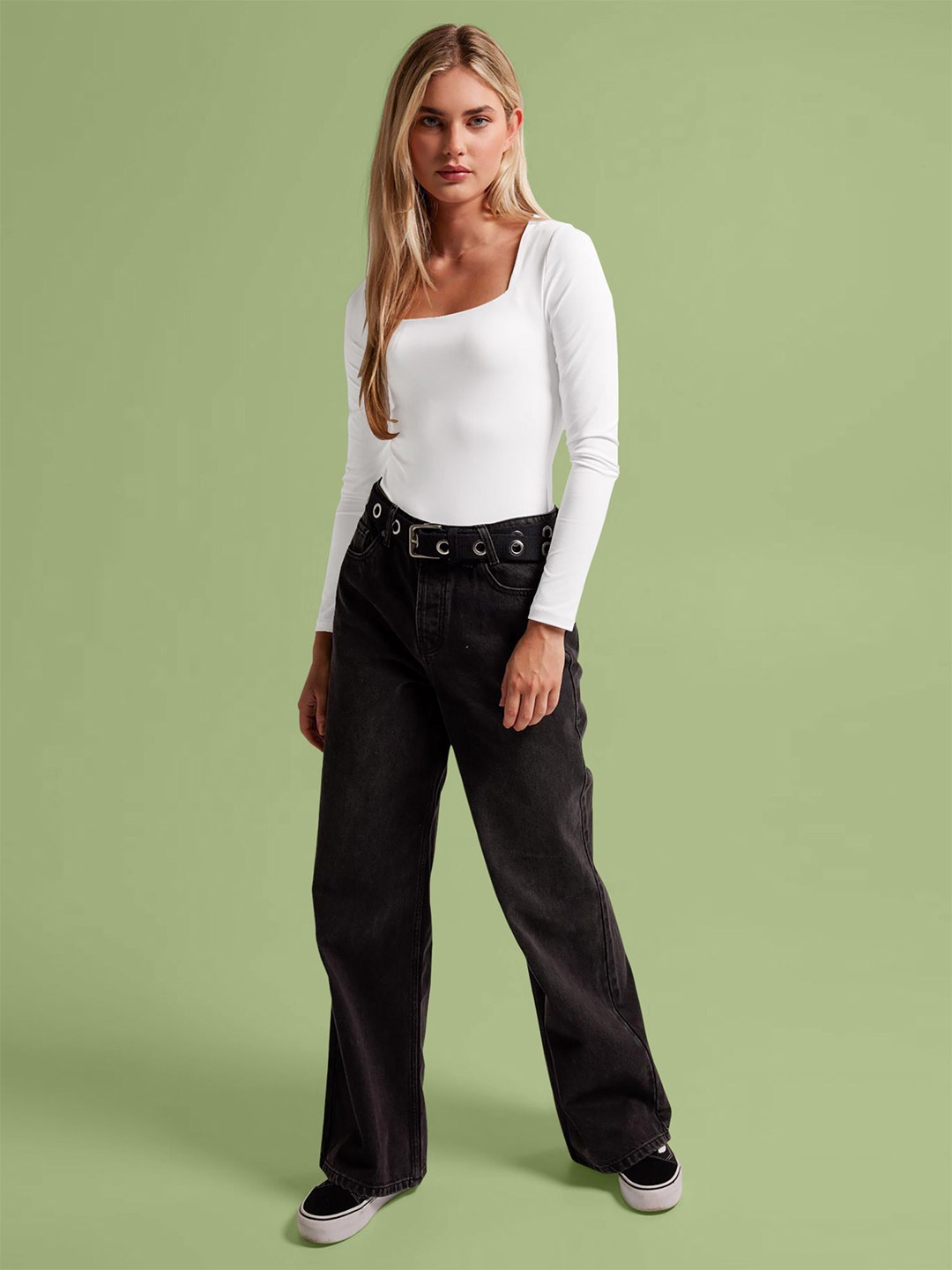 

Dream Beauty Fashion Women Square Neck Fitted Top, White