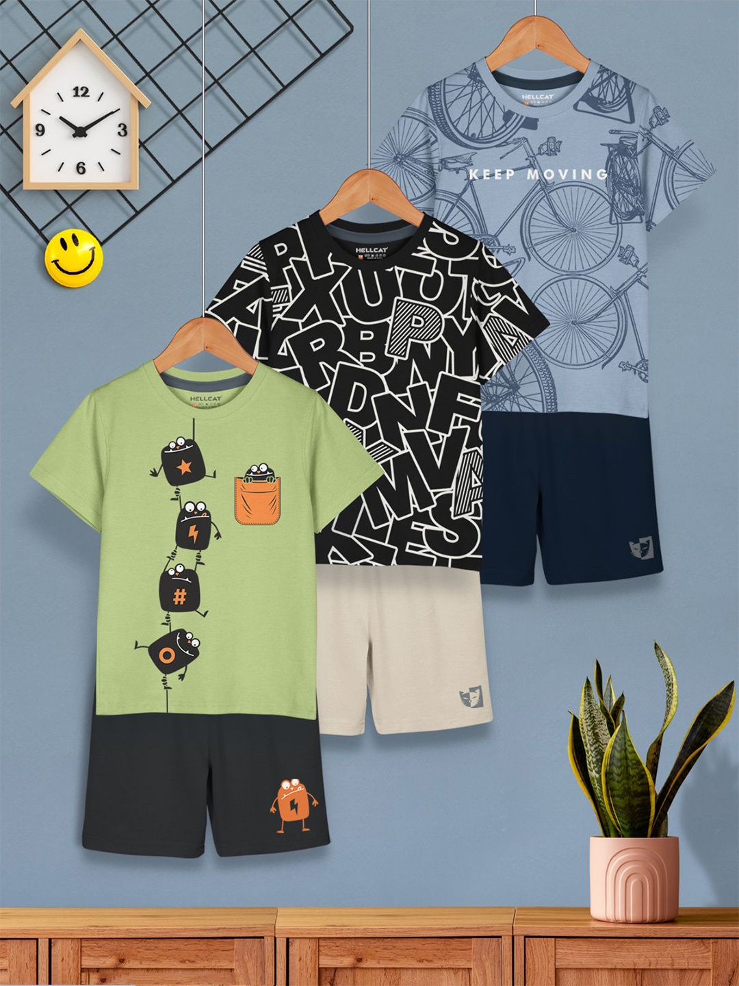 

HELLCAT Boys Pack Of 3 Printed Round Neck T-shirt With Shorts, Green