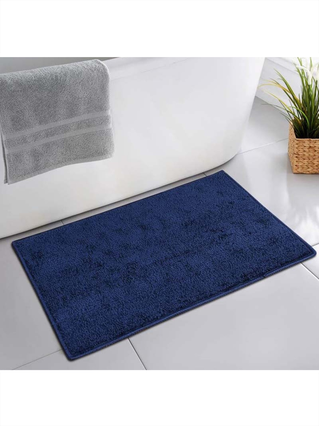 

MAA HOME CONCEPT Blue Self-design 1500 GSM Microfiber Anti-Skid Bath Rug
