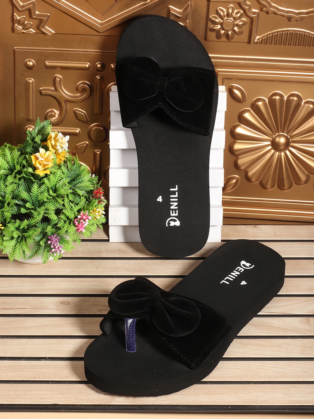 

Denill Women Open Toe Flats, Black
