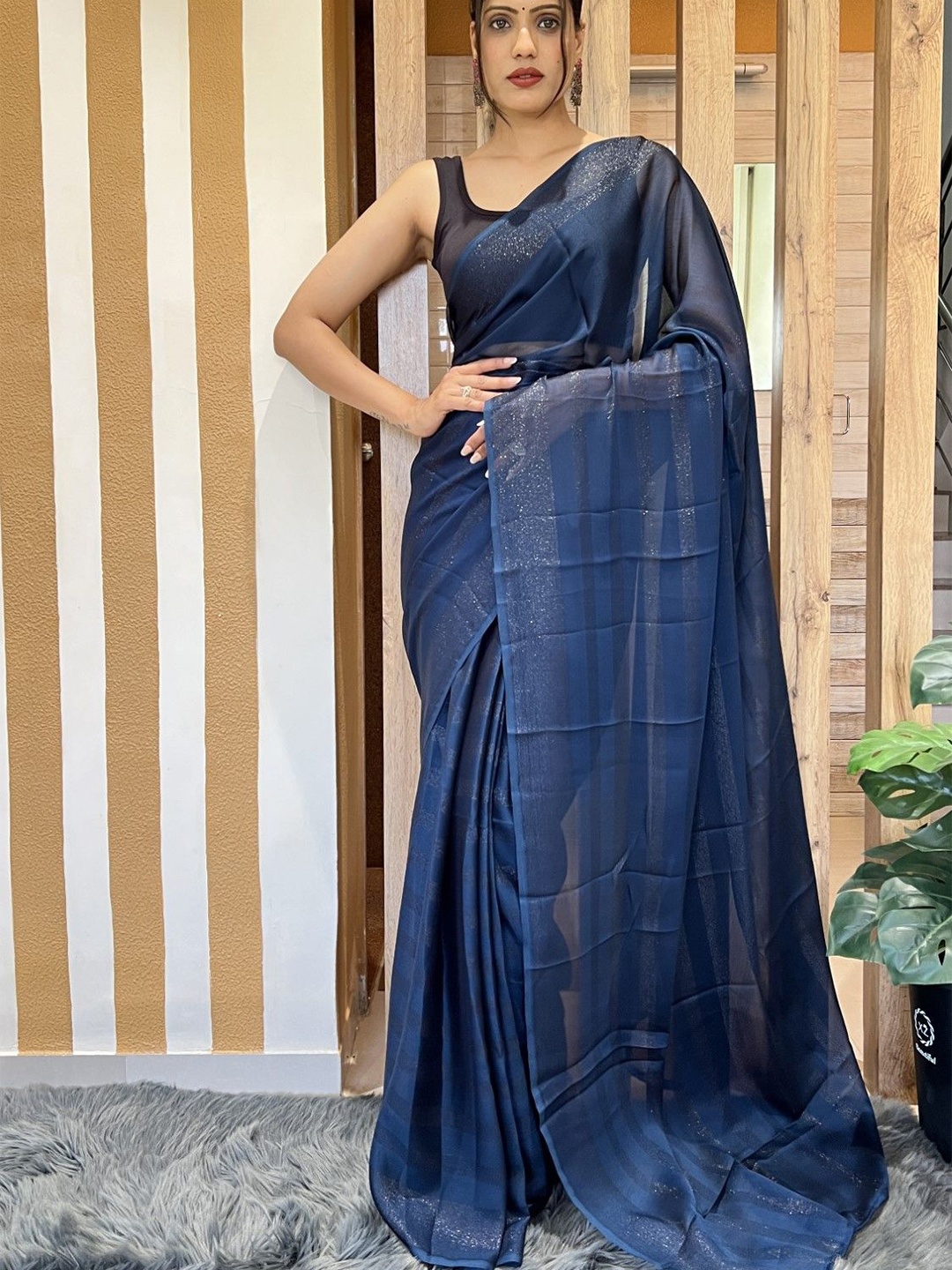 

Rangtulika Ethnics Striped Poly Georgette Ready to Wear Saree, Blue