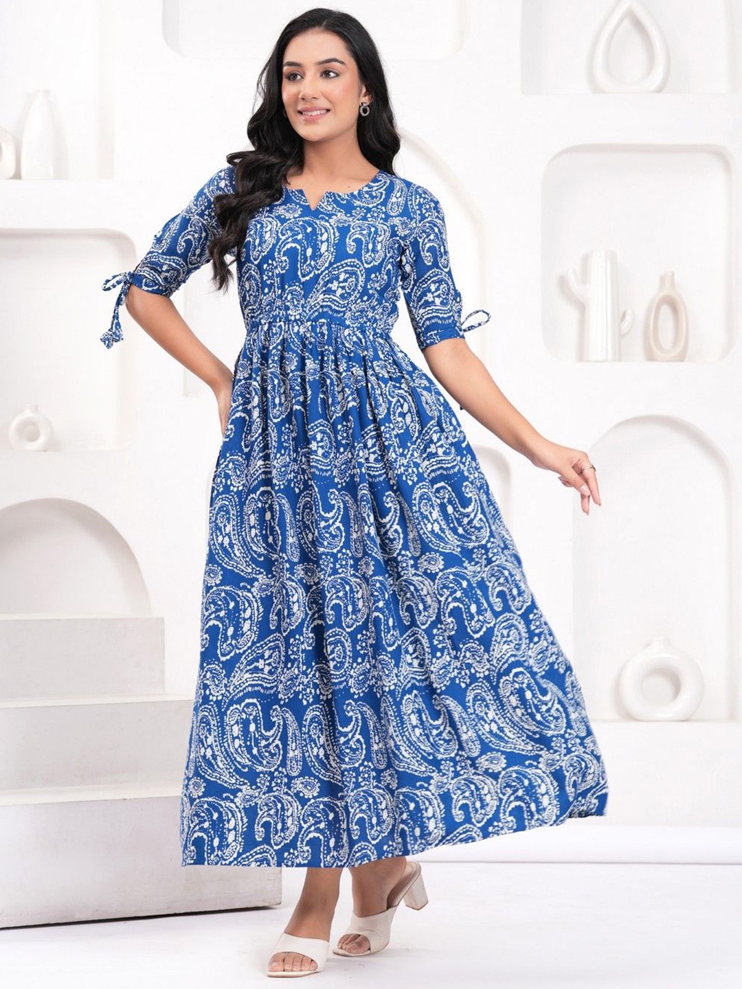 

Sarai Women Paisley Print Short Sleeves Fit & Flared Maxi Dress, Blue