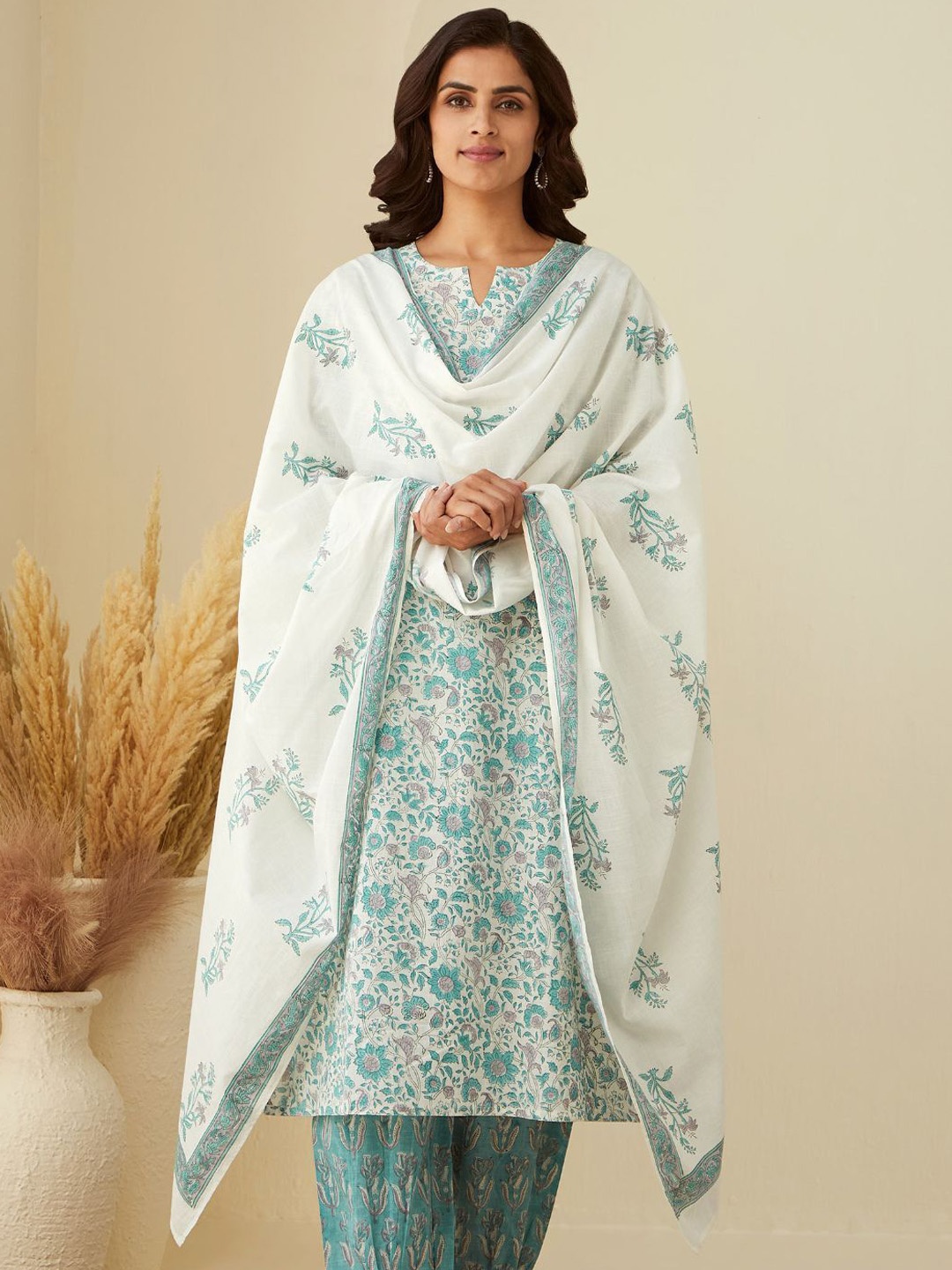 

all about you Women Floral Printed Regular Kurta with Salwar & With Dupatta, White