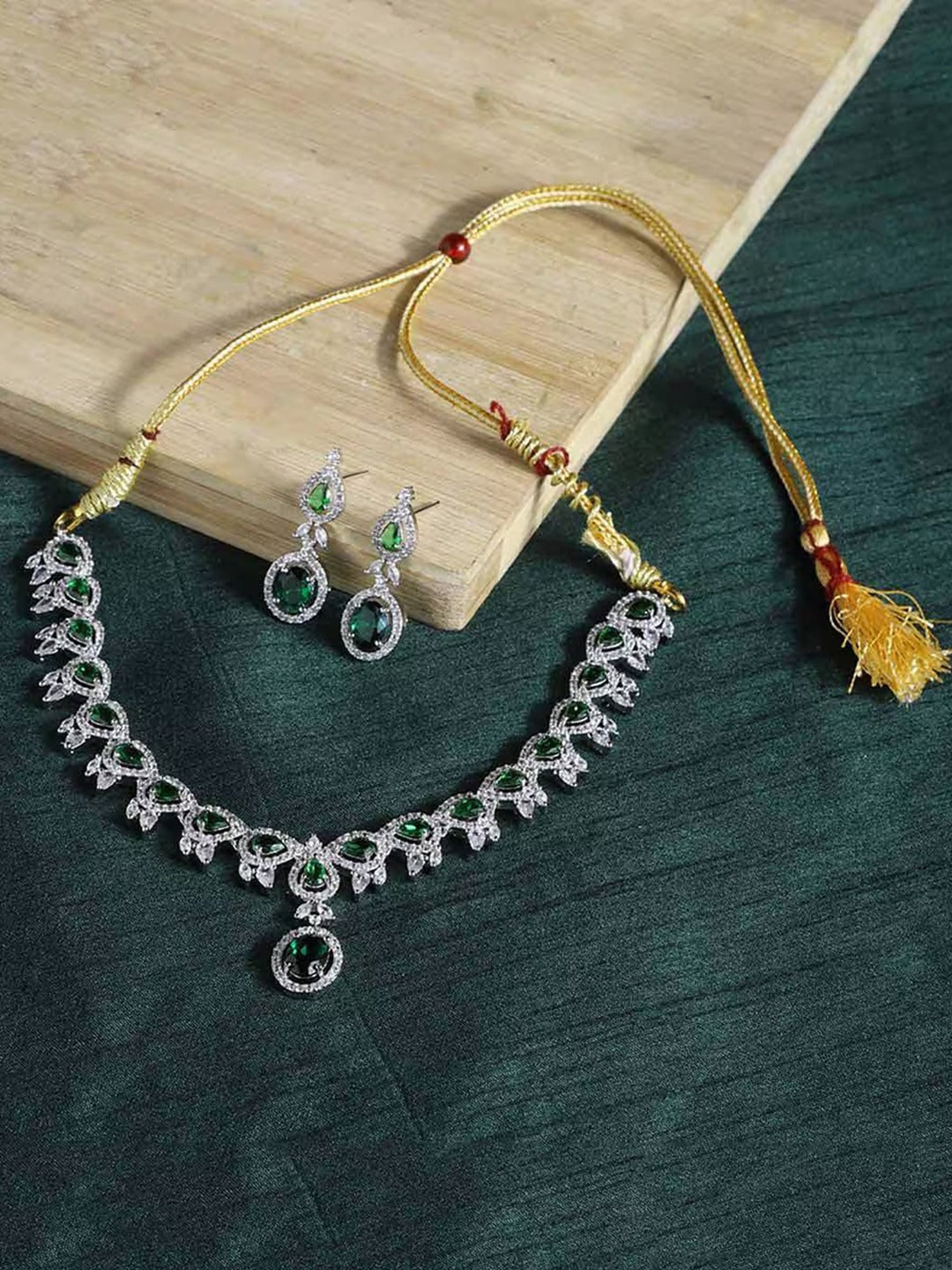 

Rangrozo Jewellery Gold-Plated Artificial Stone Studded Jewellery Set