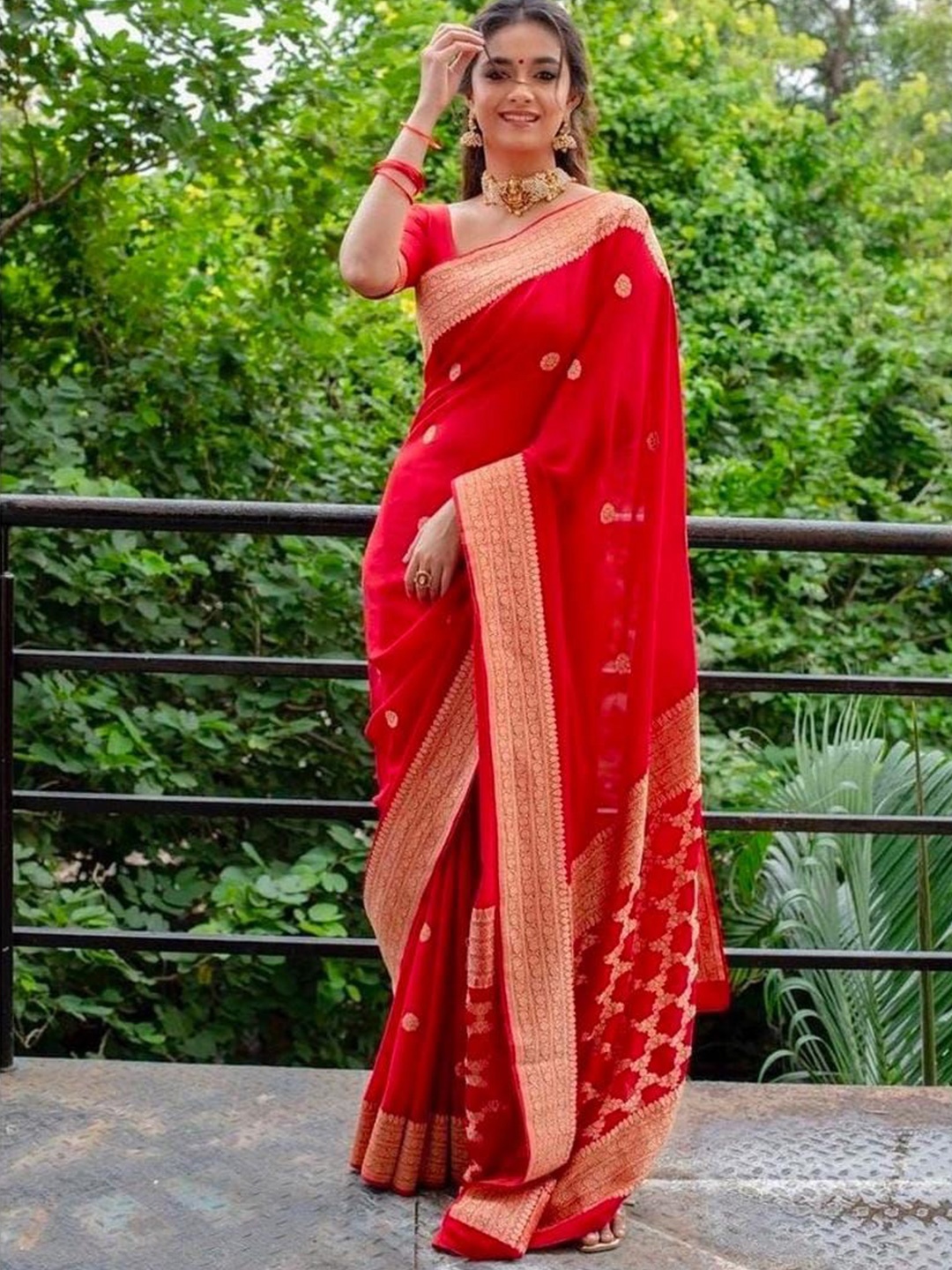 

Rangtulika Ethnics Floral Silk Cotton Designer Saree, Red
