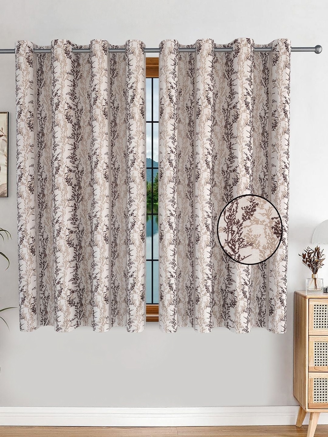 

AVI Brown & White Set of 2 Floral Window Curtain