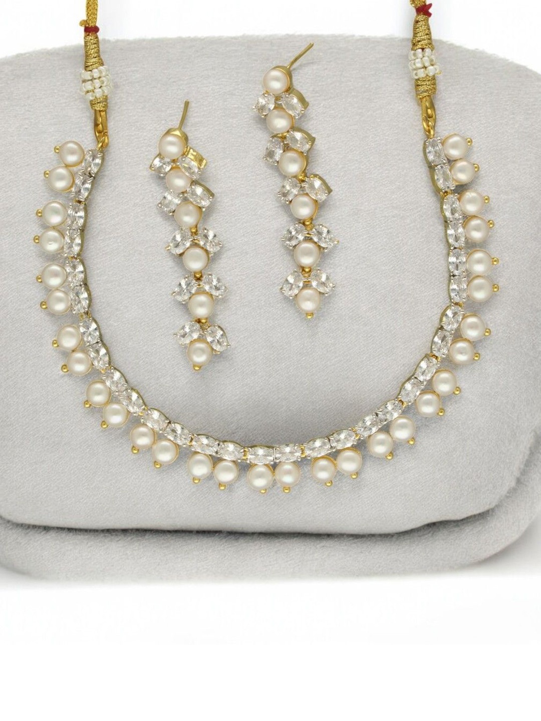 

Sri Jagdamba Pearls Dealer Runa Luxe Gold-Plated Pearls Studded Jewellery Set