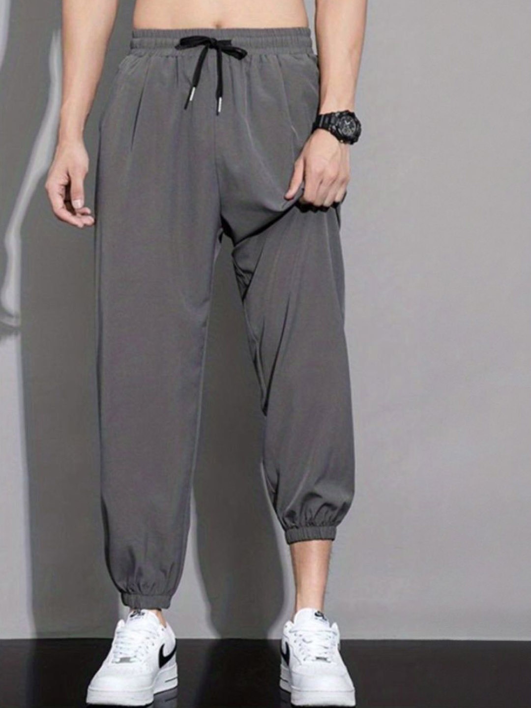 

HERE&NOW Men Mid-Rise Joggers, Grey