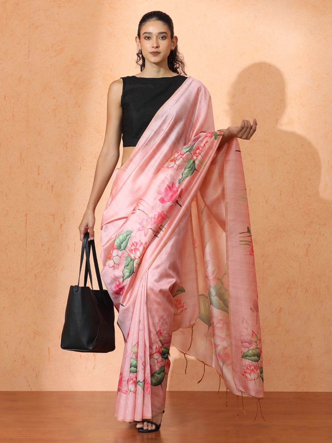 

Jaipur Kurti Floral Silk Blend Saree, Pink