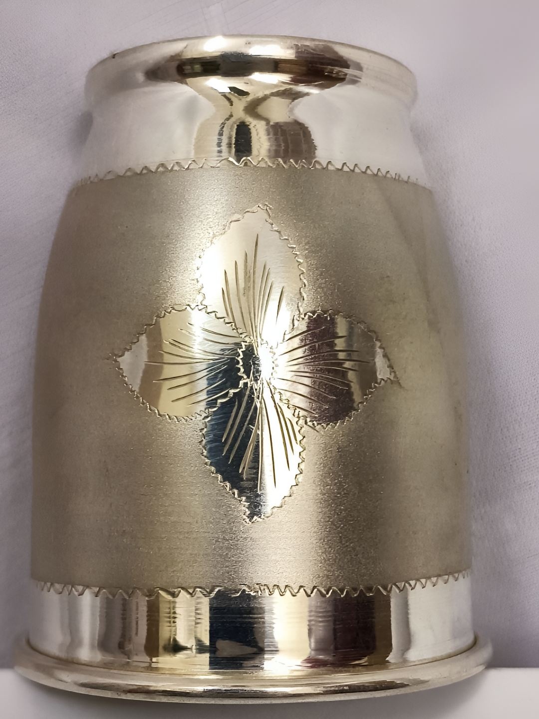 

PRESHIOUS Floral Pure Silver Glass - 200 ml, 3 inches - CHICO PATTERN