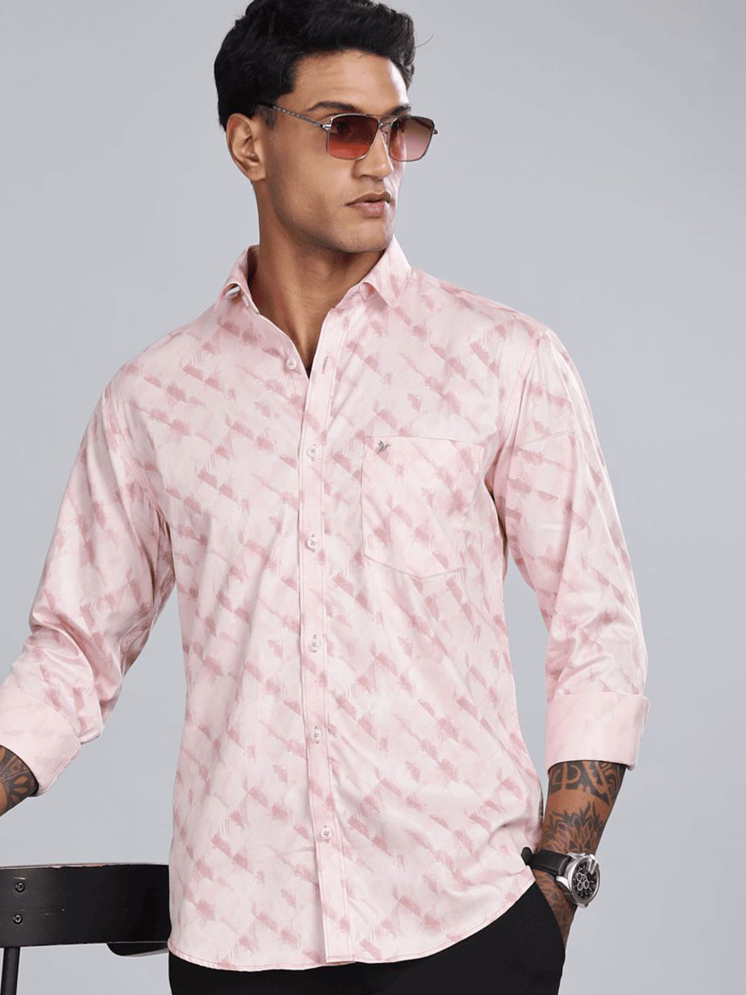 

Blueisland Clothing Men Standard Opaque Printed Formal Shirt, Pink