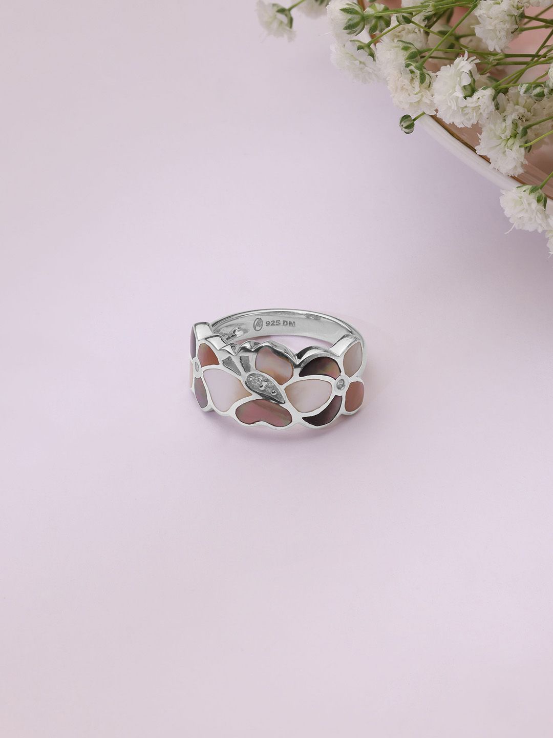 

Mia by Tanishq 925 Sterling Silver Mother of Pearl Studded Blossom Finger Ring