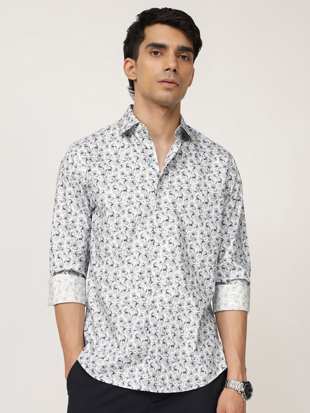 

Andamen Men Premium Floral Opaque Printed Casual Shirt, Navy blue