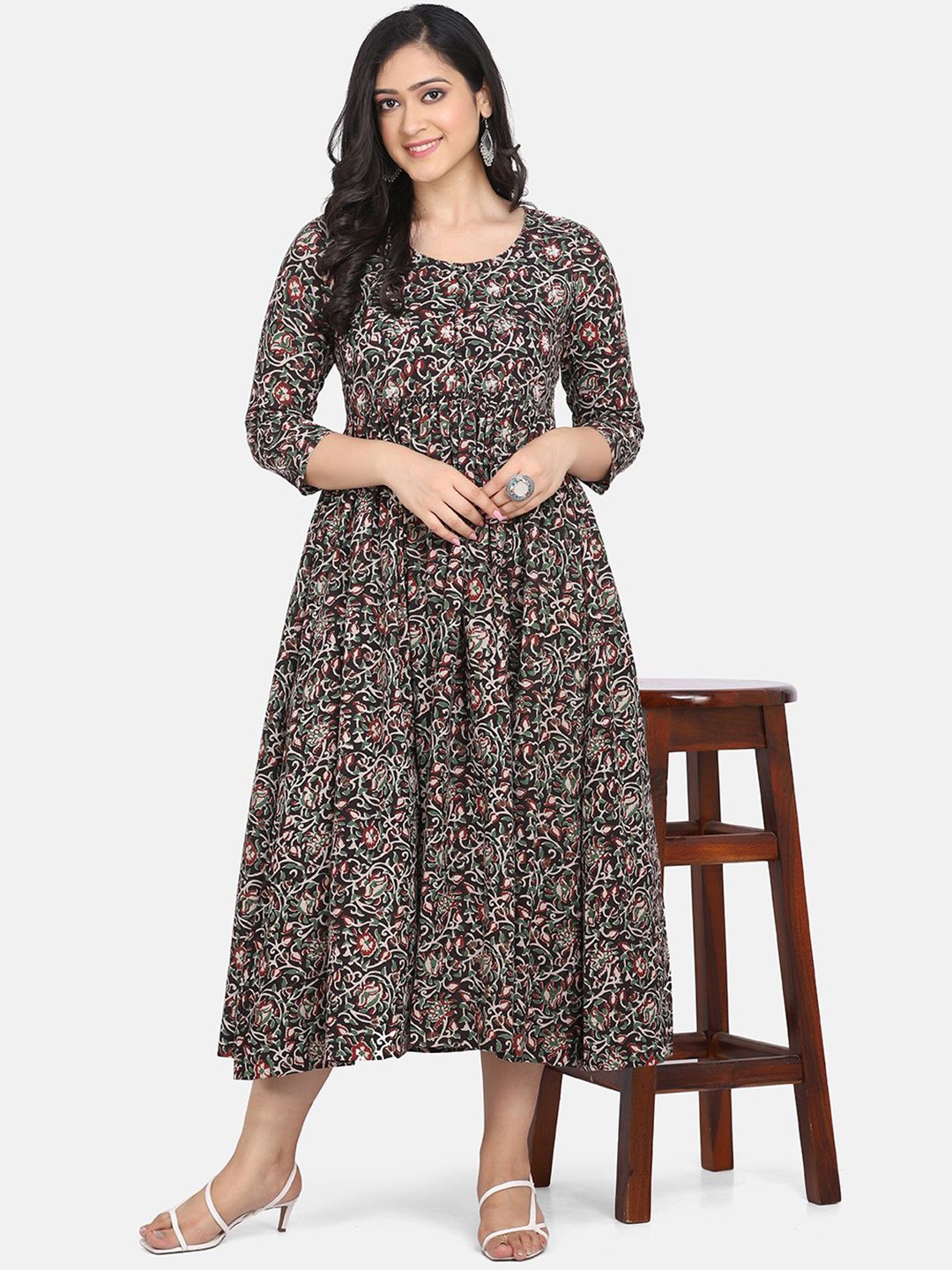 

Fourleaf Floral Printed Round Neck Fit and Flare Cotton Midi Dress, Brown