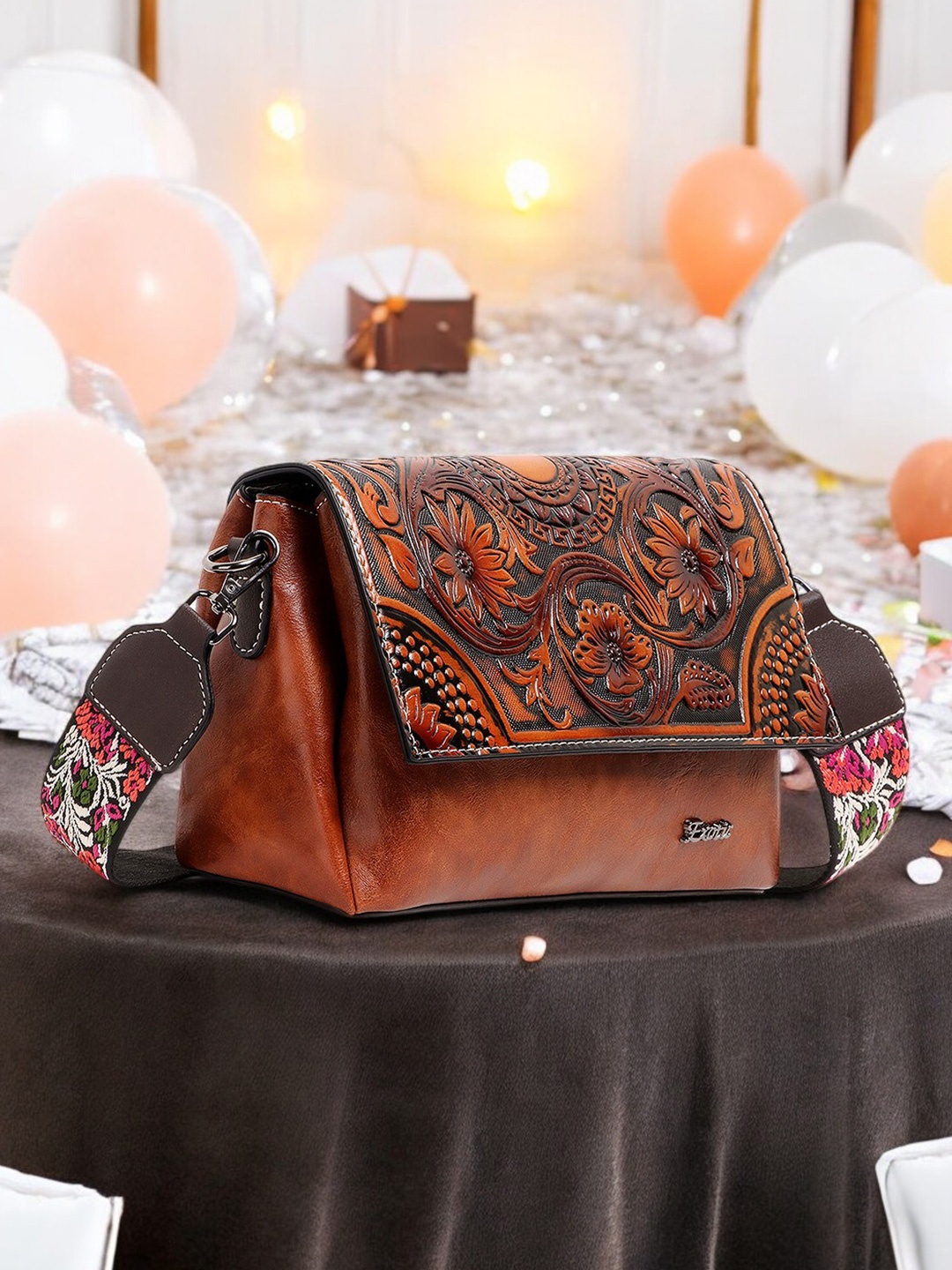 

Exotic Sling Bag, Brown