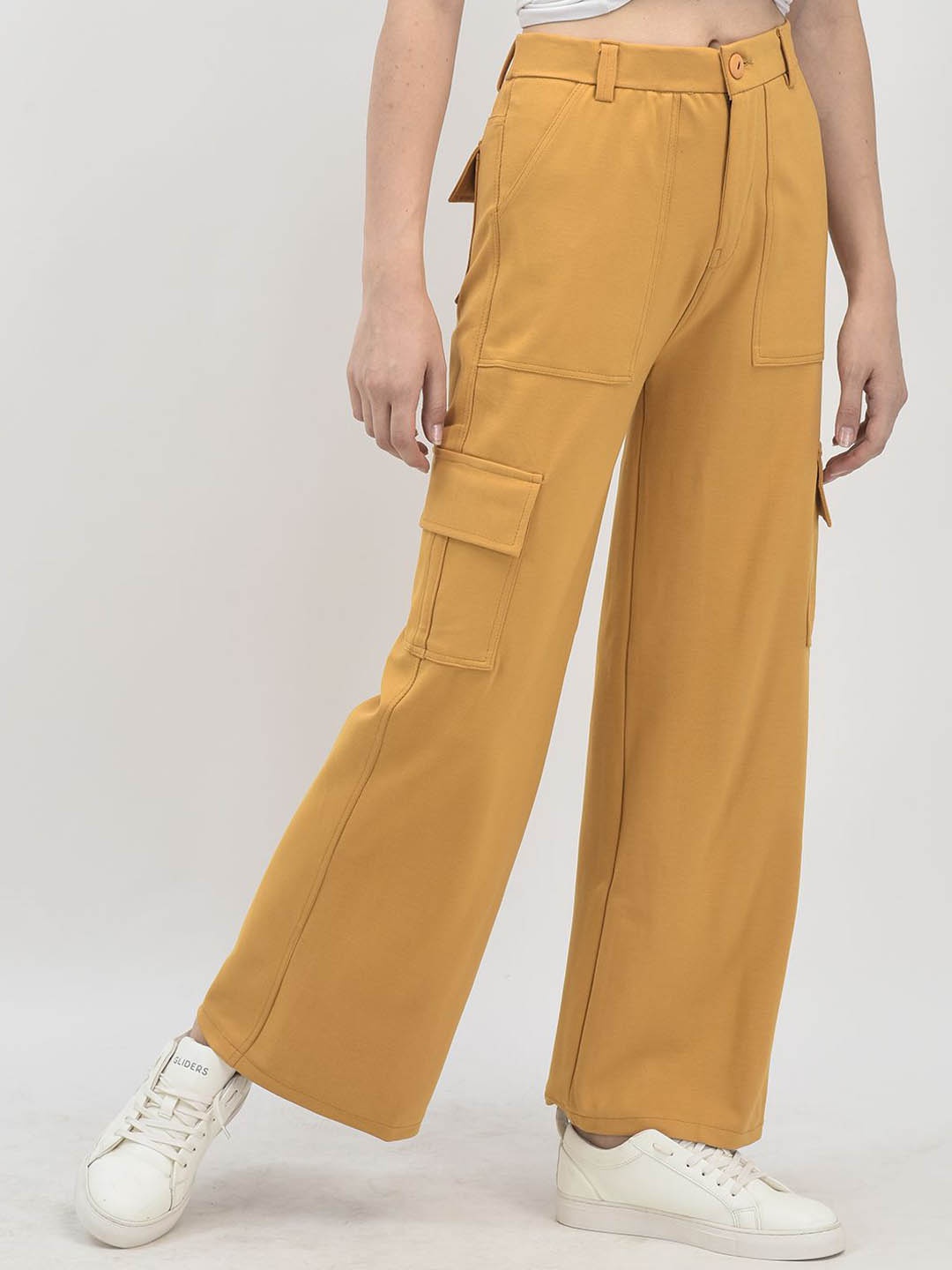 

Chemistry Women Relaxed Straight Leg Flared High-Rise Cargos Trousers, Yellow