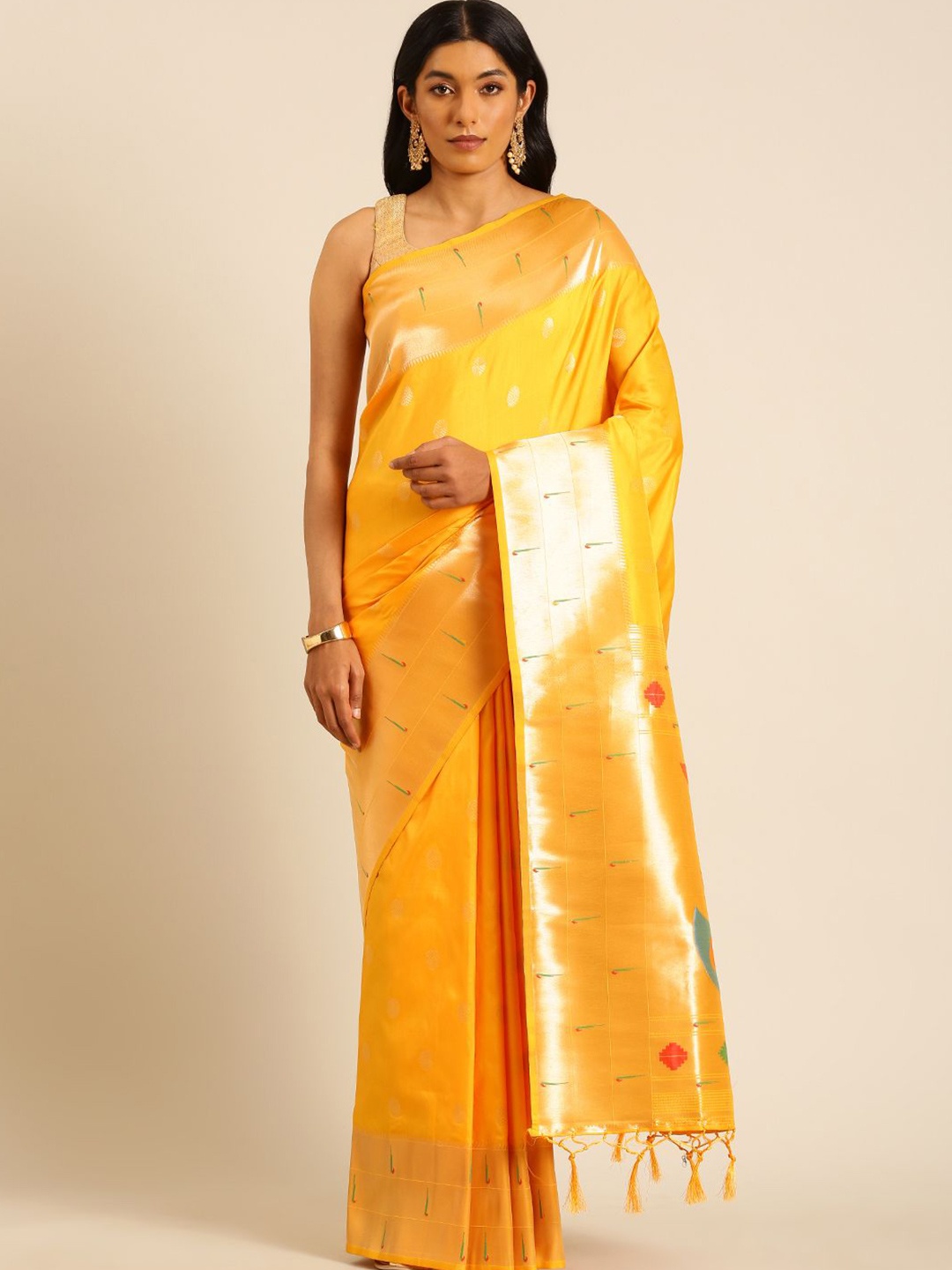 

Panzora Woven Design Zari Silk Blend Paithani Saree, Yellow