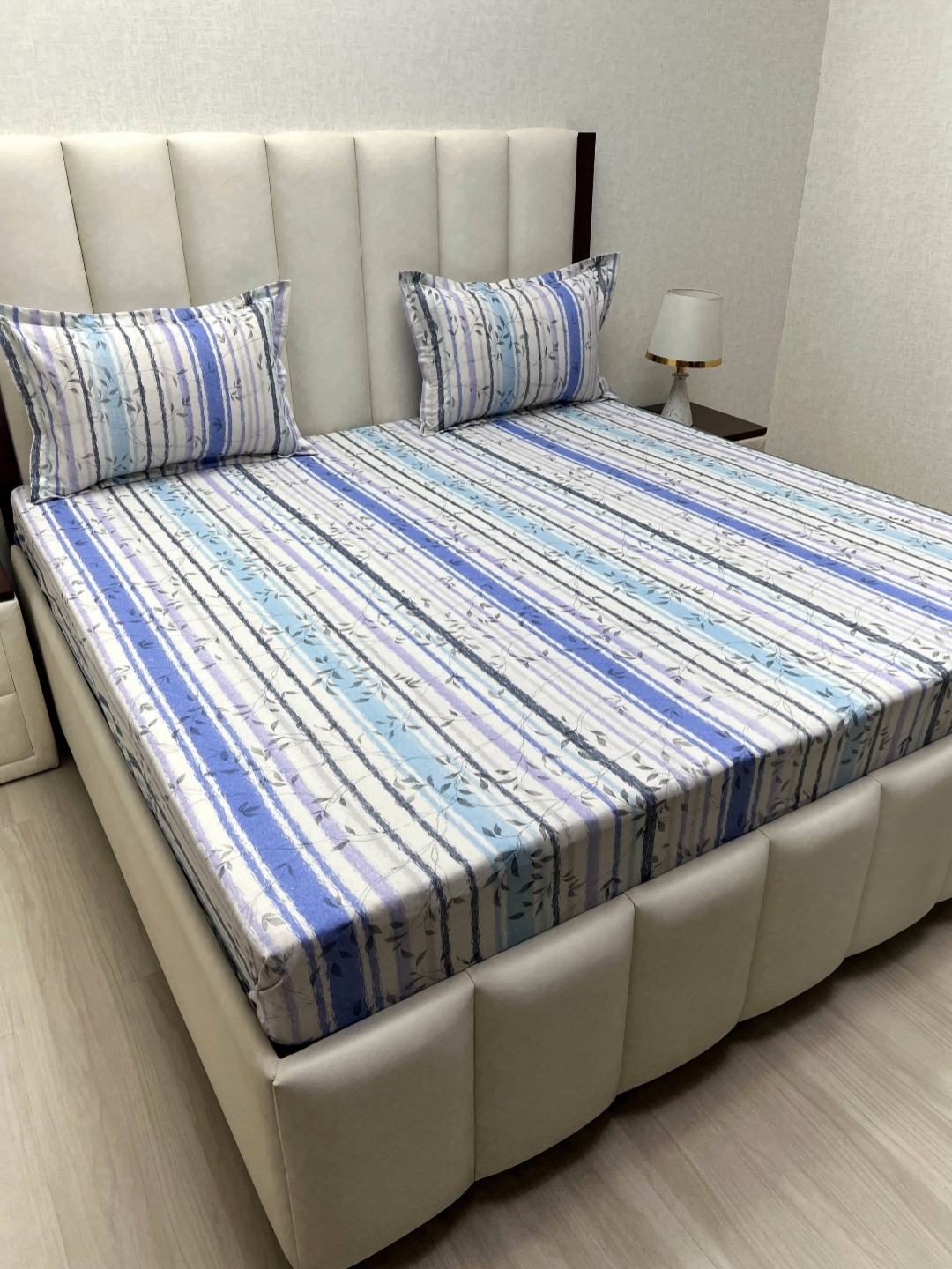 

Pure Decor Blue & Black Floral 180 TC King Bedsheet with 2 Pillow Covers