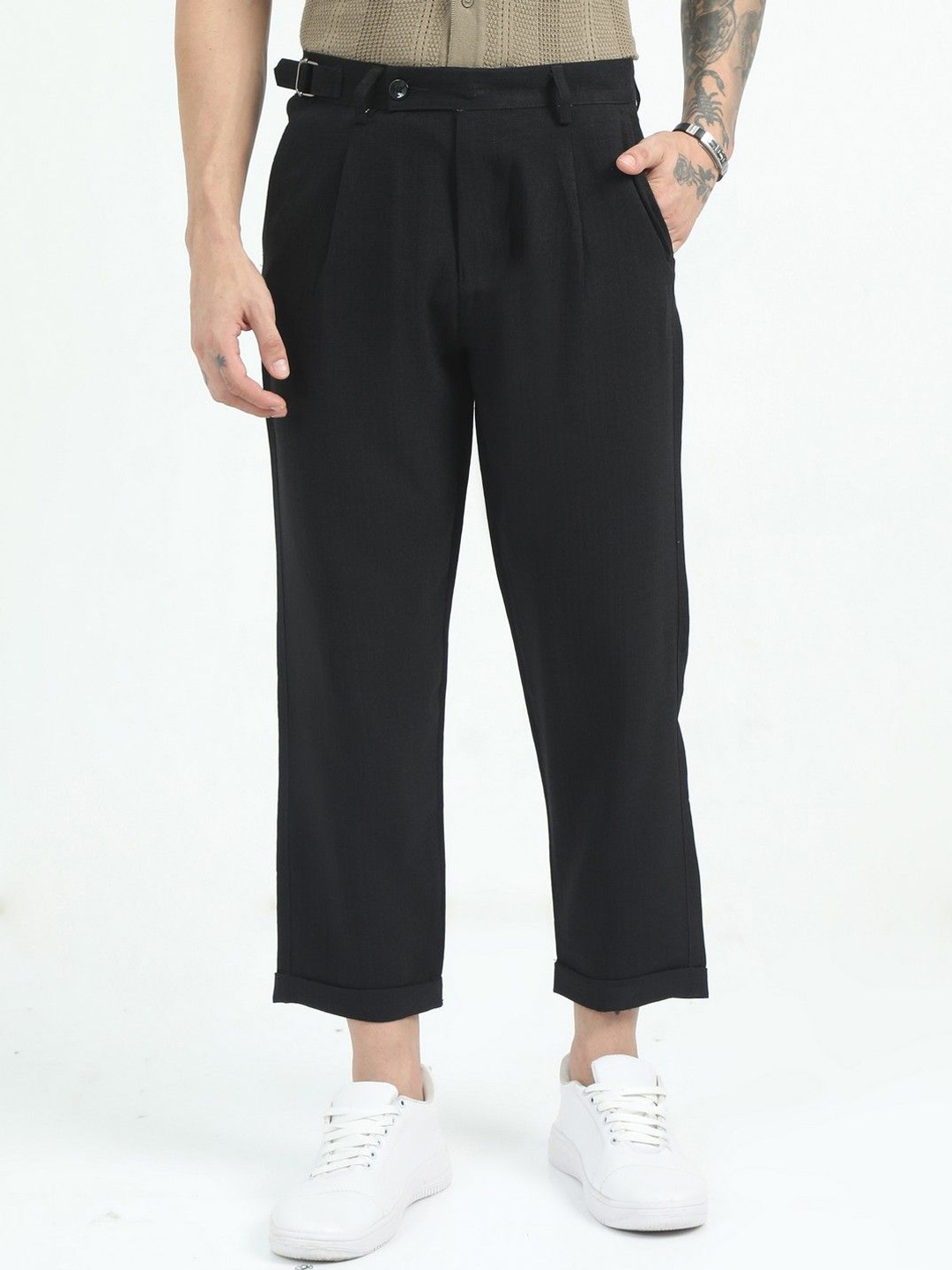 

THE BEETEL HOUSE Men Relaxed Air Linen Summer Pleated Trousers, Black