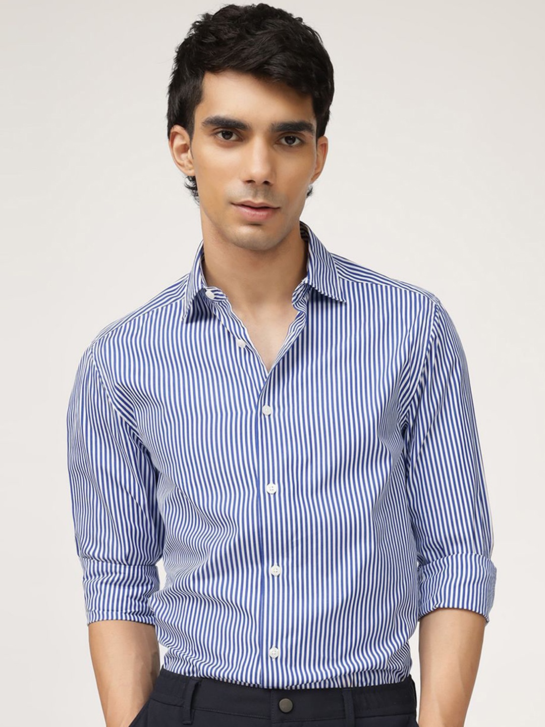 

Andamen Men Premium Opaque Striped Casual Shirt, Navy blue