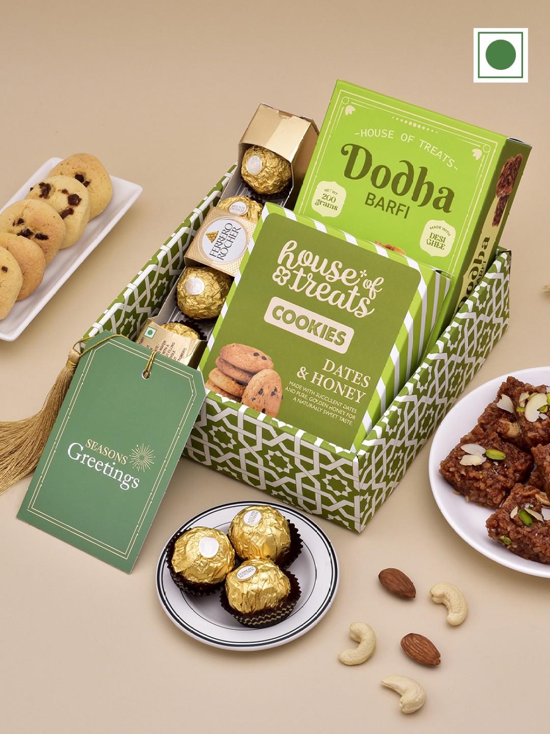 

RawFruit Eid Bliss Gourmet Gift Hamper-550g, Green