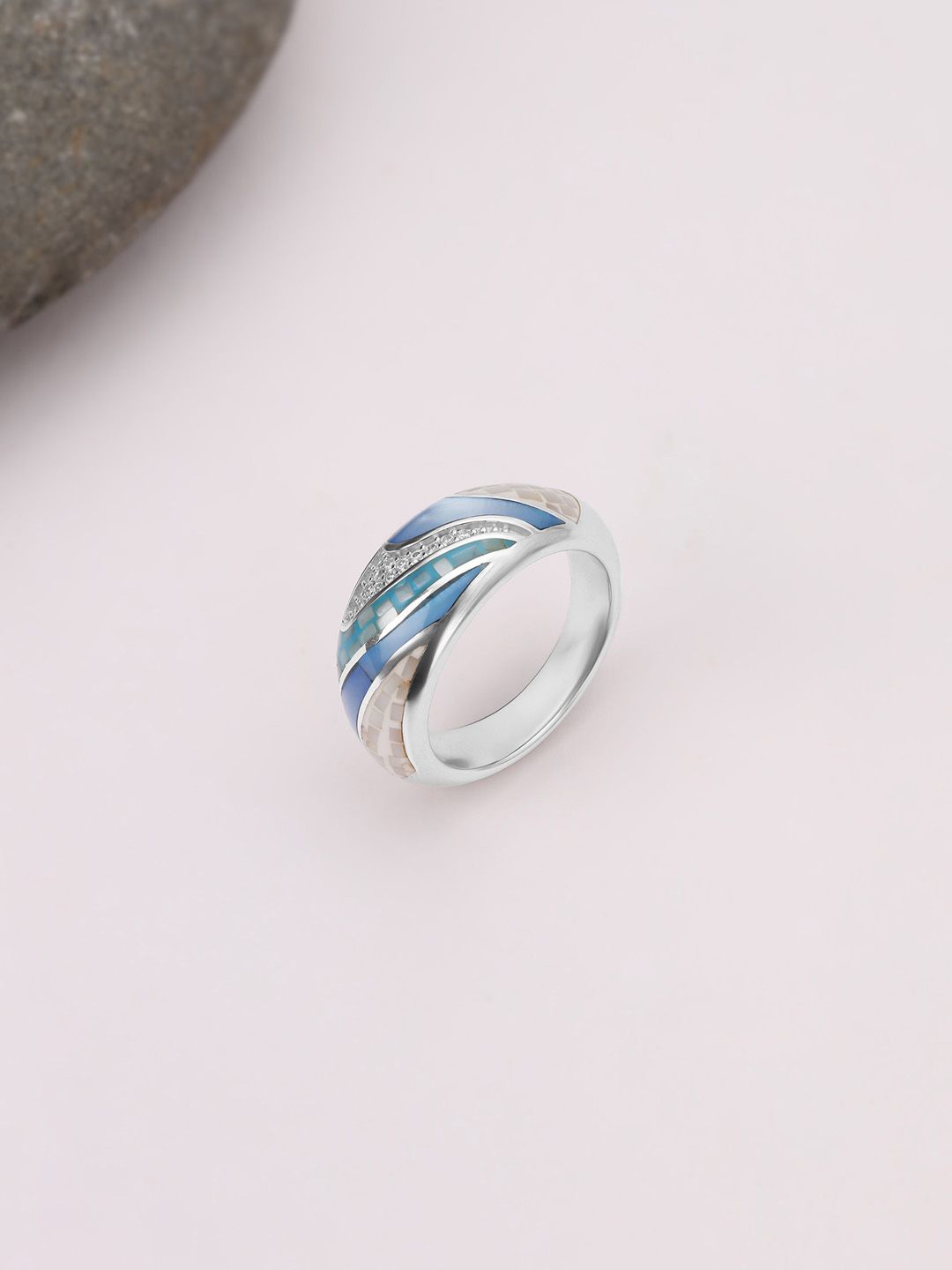 

Mia by Tanishq 925 Sterling Silver Cubic Zirconia & Mother of Pearl Wave Finger Ring