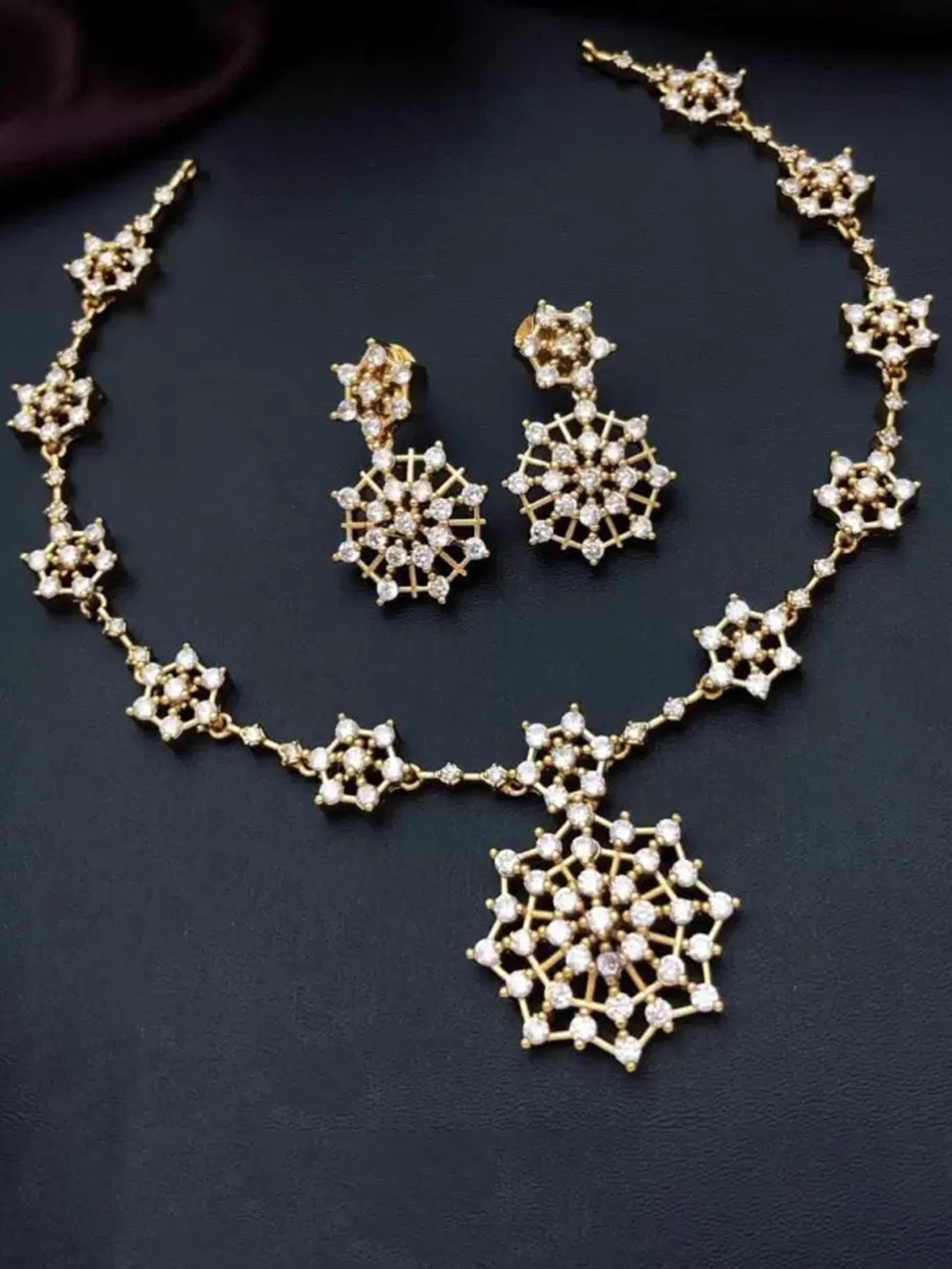 

ROFARWORD Gold-Plated Stone Studded Jewellery Set