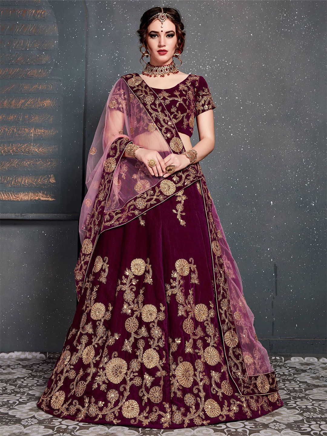 

DIVASTRI Embroidered Zari Work Semi-Stitched Velvet Lehenga & Blouse With Dupatta, Maroon