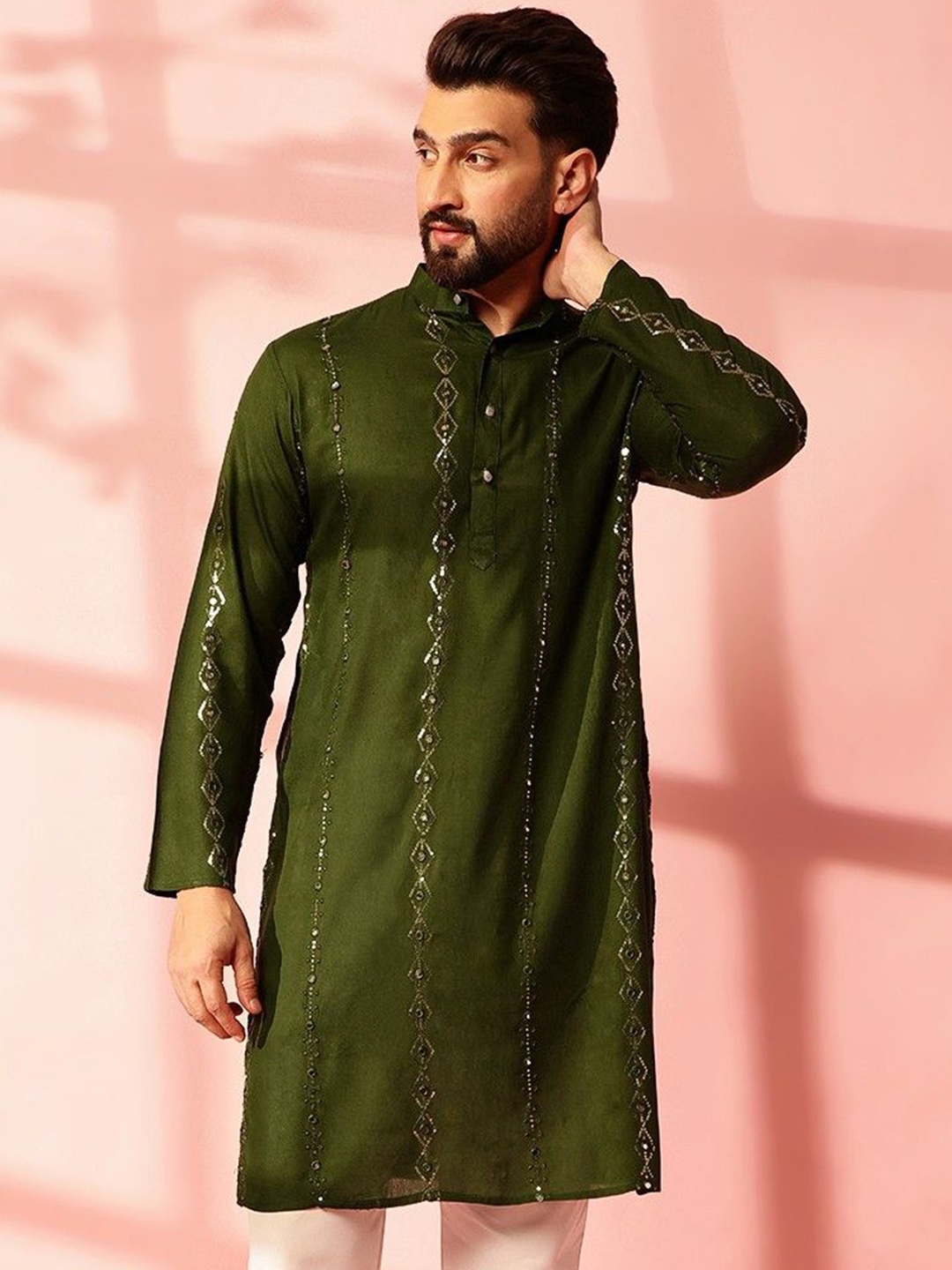 

Anouk Geometric Embroidered Sequinned Cotton Straight Kurta, Green