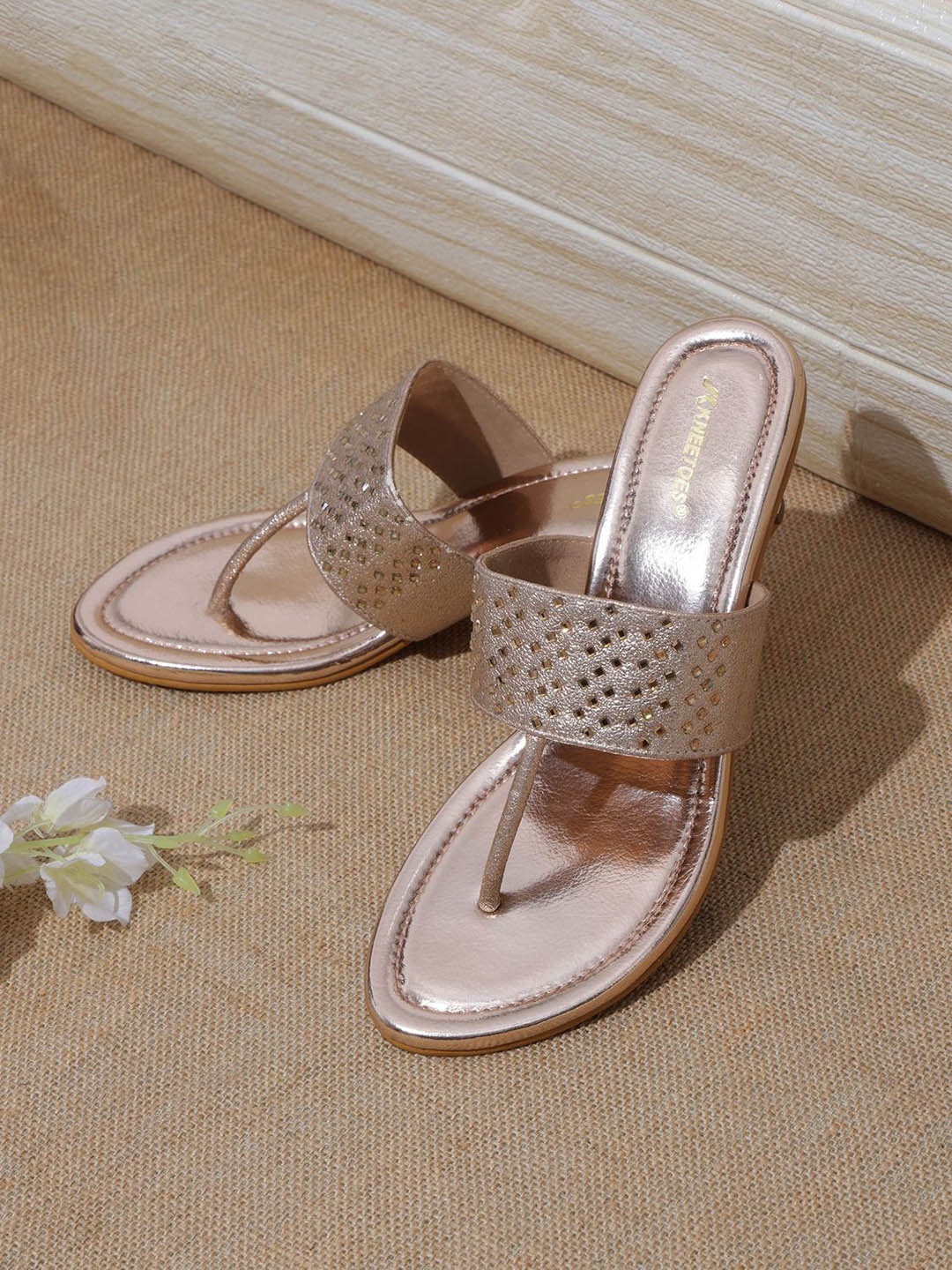 

KNEETOES Women T-Strap Flats, Gold