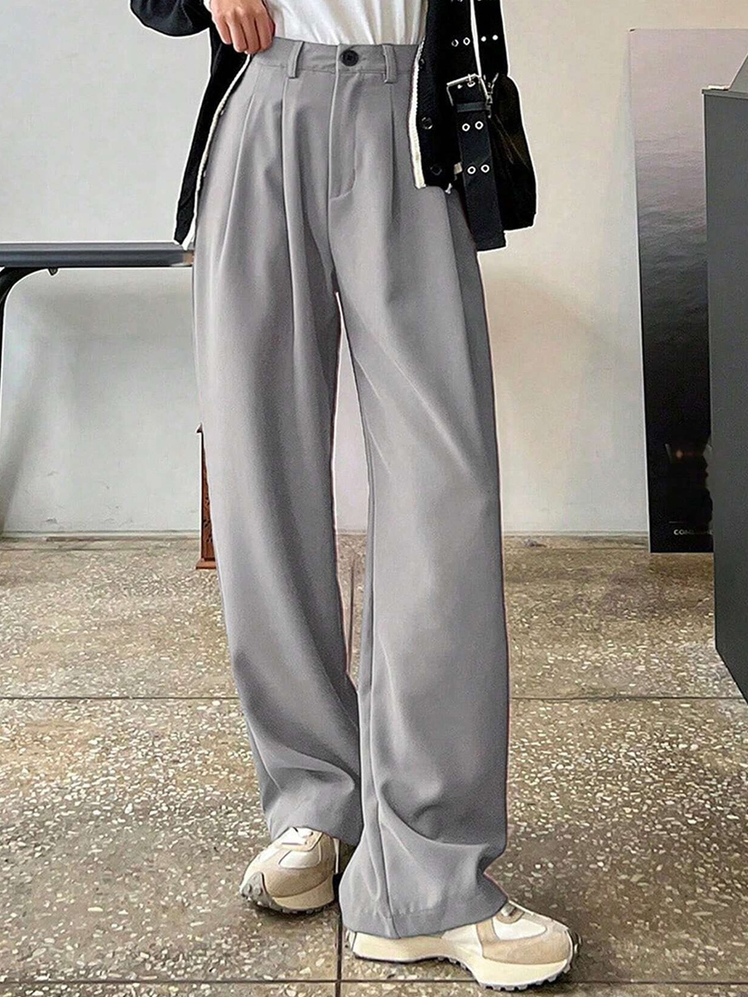 

Chemistry Women High-Rise Wide Leg Trousers, Grey