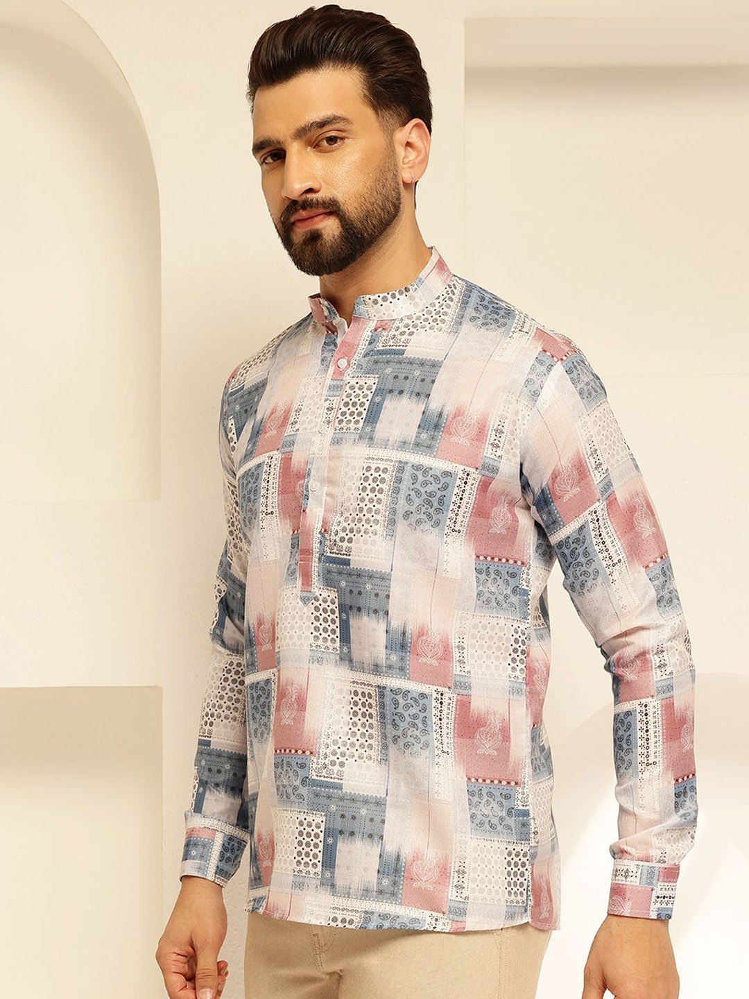 

SOJANYA Geometric Printed Mandarin Collar Cotton Short Straight Kurta, White