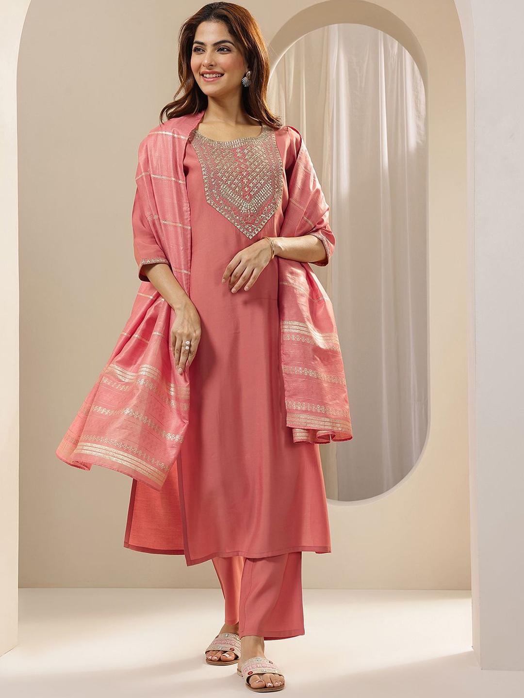 

Libas Women Ethnic Motifs Embroidered Regular Sequinned Kurta with Trousers & With Dupatta, Peach